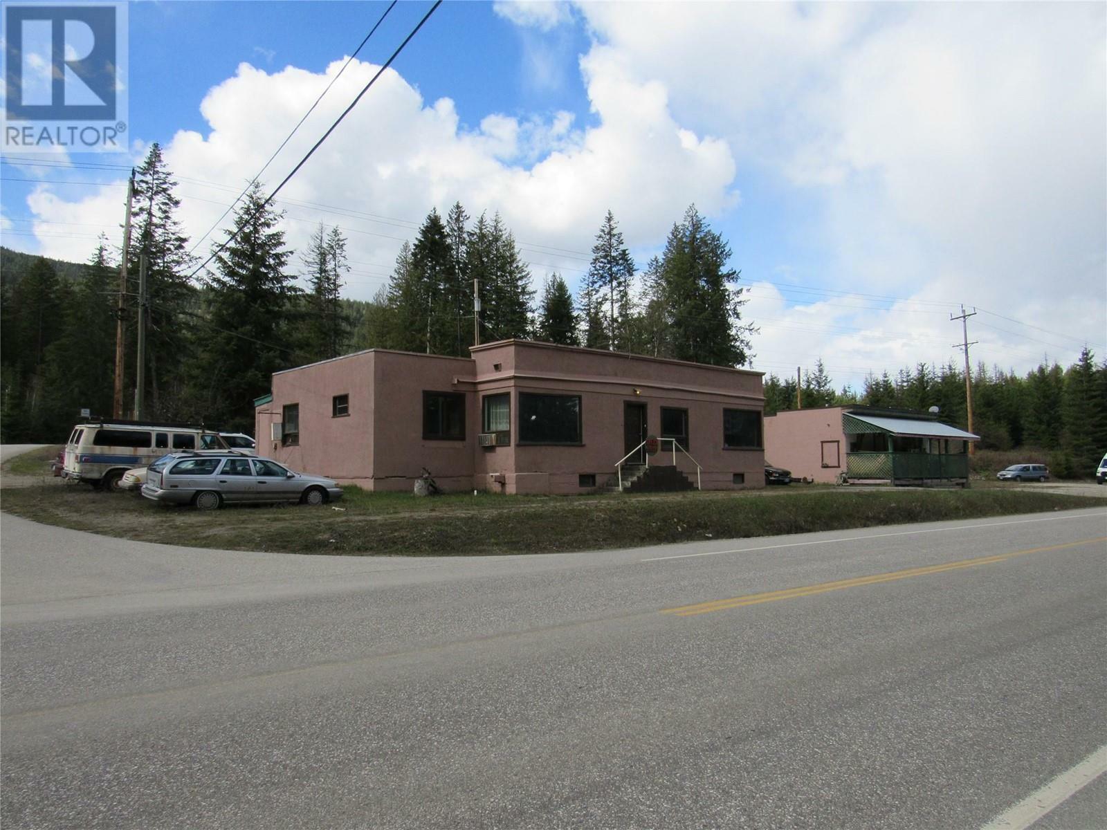 CASTLEGAR, British Columbia, V1N 4P5, CA, 3 Bedrooms Bedrooms, ,3 BathroomsBathrooms,Residential,For Sale,1837763