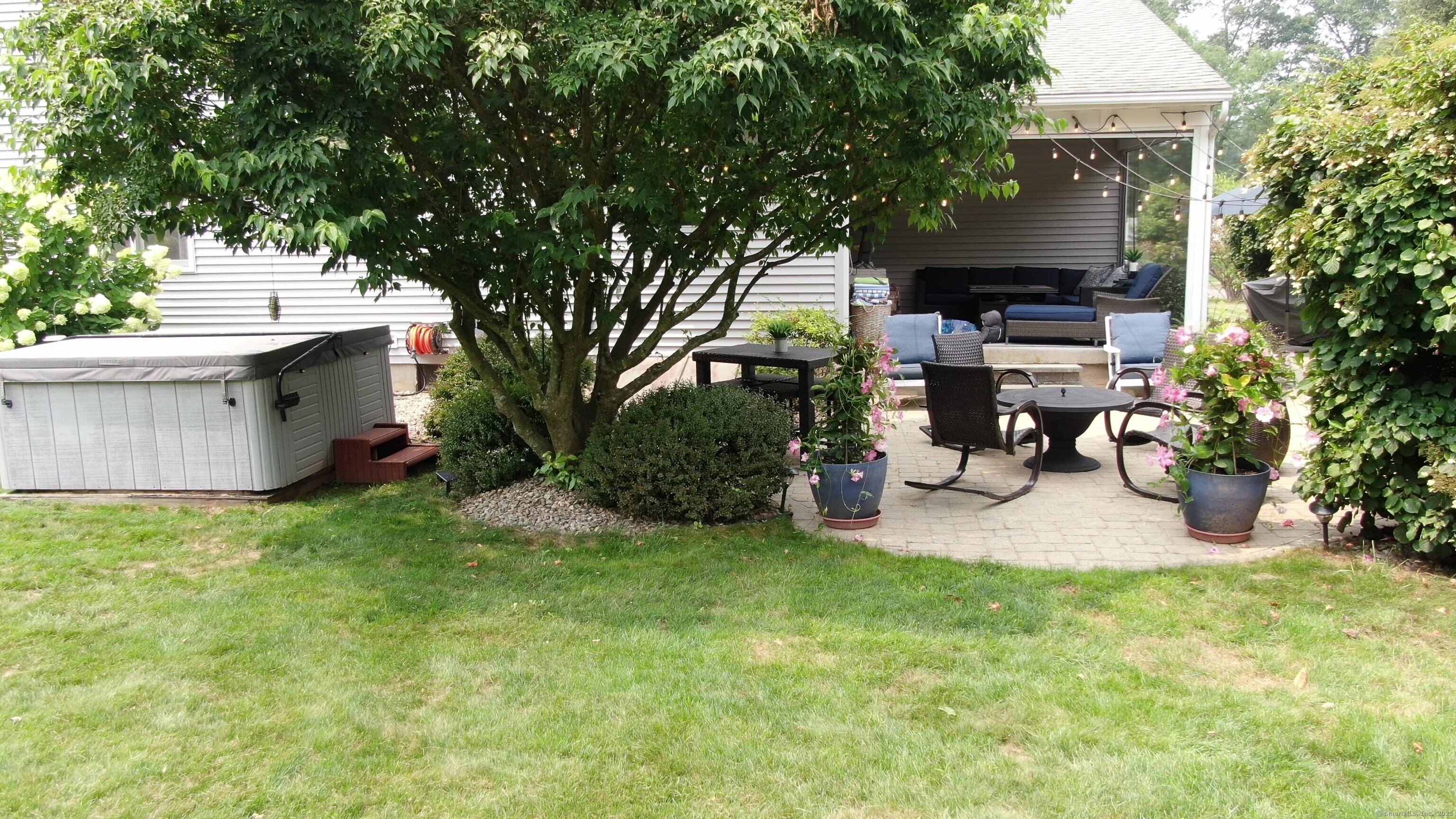 South Windsor, Connecticut, 06074, United States, 5 Bedrooms Bedrooms, ,3 BathroomsBathrooms,Residential,For Sale,1932148