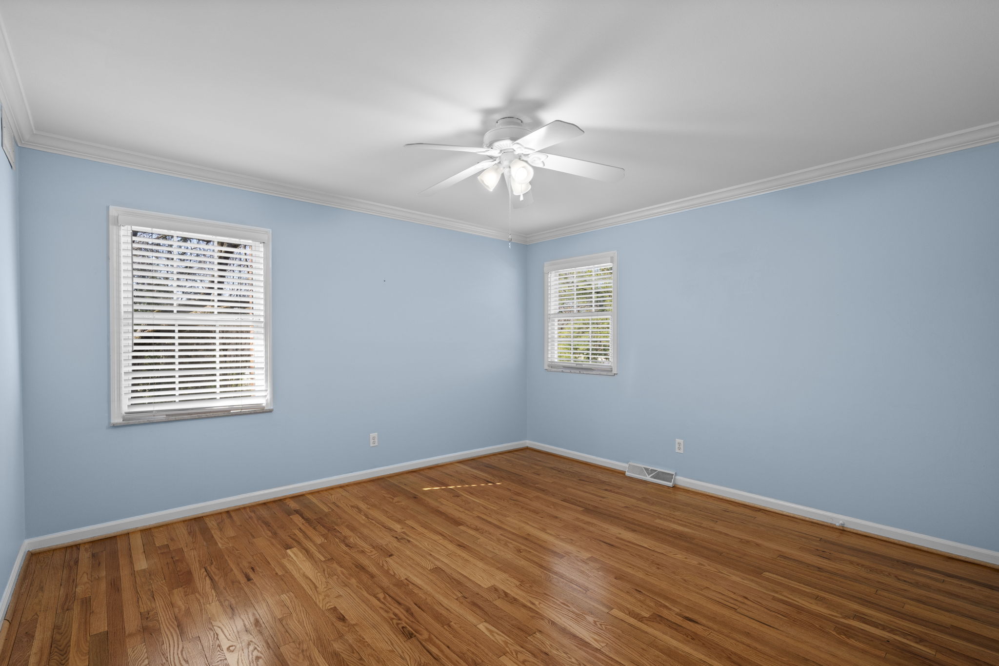  Nestled in the highly sought-after Des Peres area - 物件實景