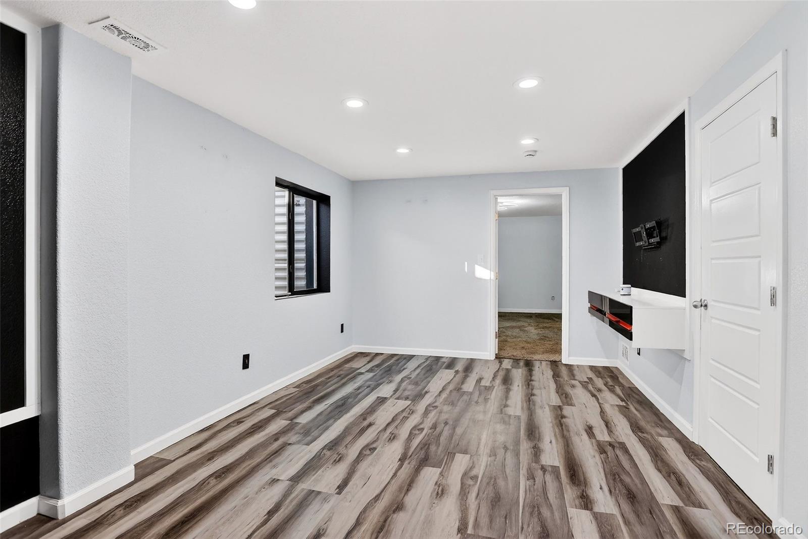 Aurora, Colorado, 80018, United States, 3 Bedrooms Bedrooms, ,3 BathroomsBathrooms,Residential,For Sale,2003114