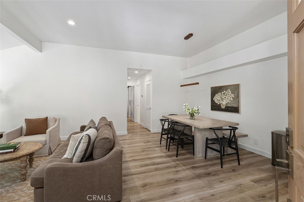 Newport Beach, California, 92660, United States, 2 Bedrooms Bedrooms, ,2 BathroomsBathrooms,Residential,For Sale,1987597