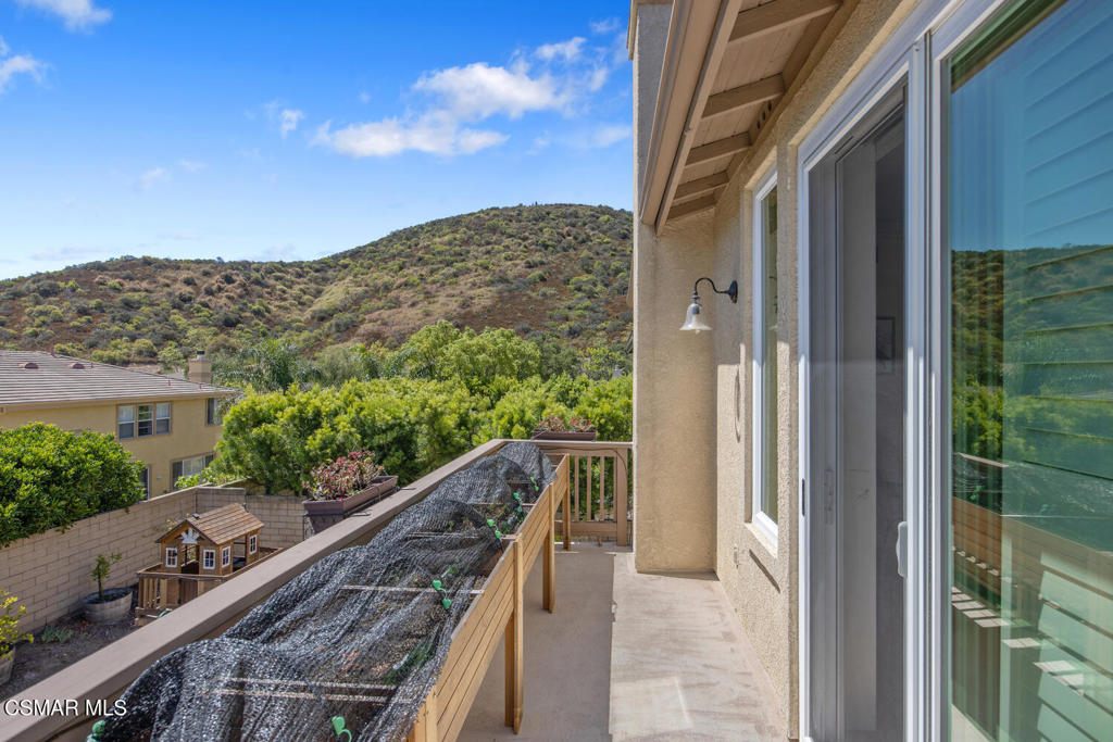 Newbury Park, California, 91320, United States, 4 Bedrooms Bedrooms, ,4 BathroomsBathrooms,Residential,For Sale,1941657