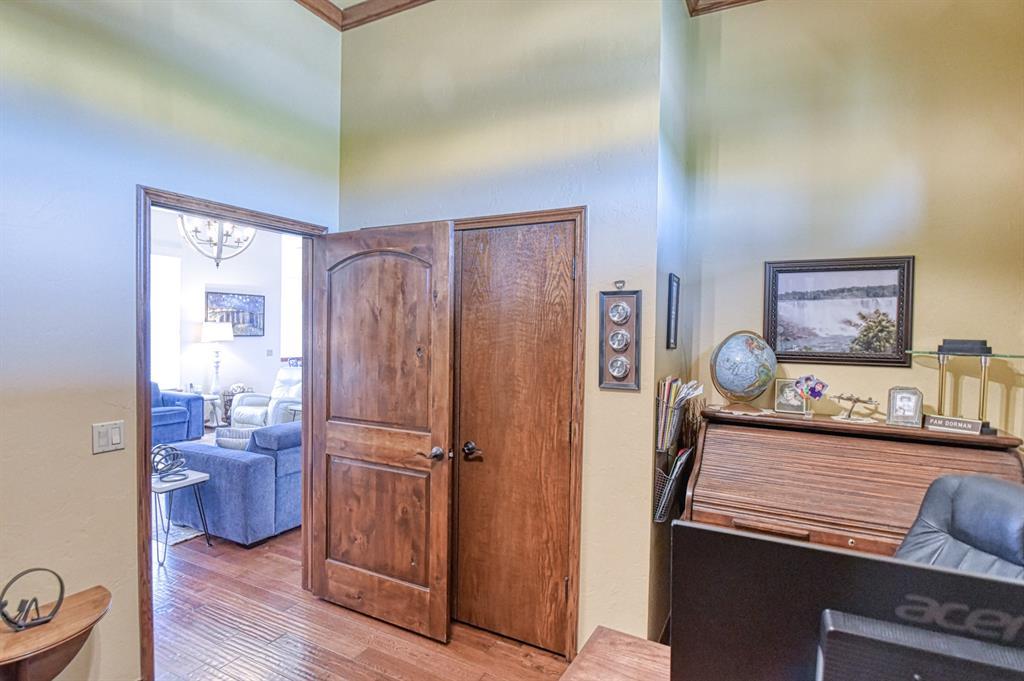 Chickasha, Oklahoma, 73018, United States, 4 Bedrooms Bedrooms, ,5 BathroomsBathrooms,Residential,For Sale,1921713