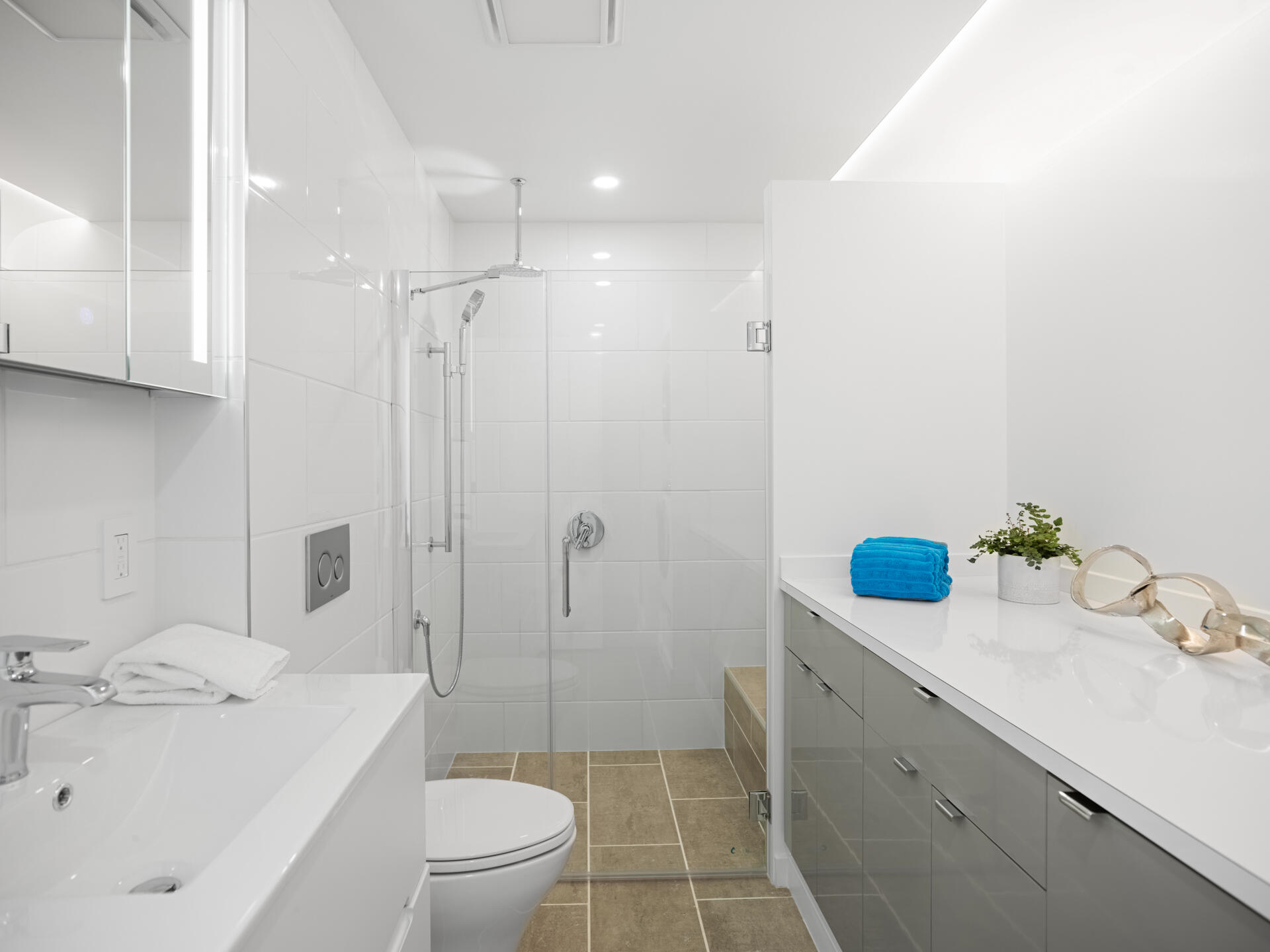 Desert Hot Springs, California, 92240, United States, 4 Bedrooms Bedrooms, ,Residential,For Sale,1998852