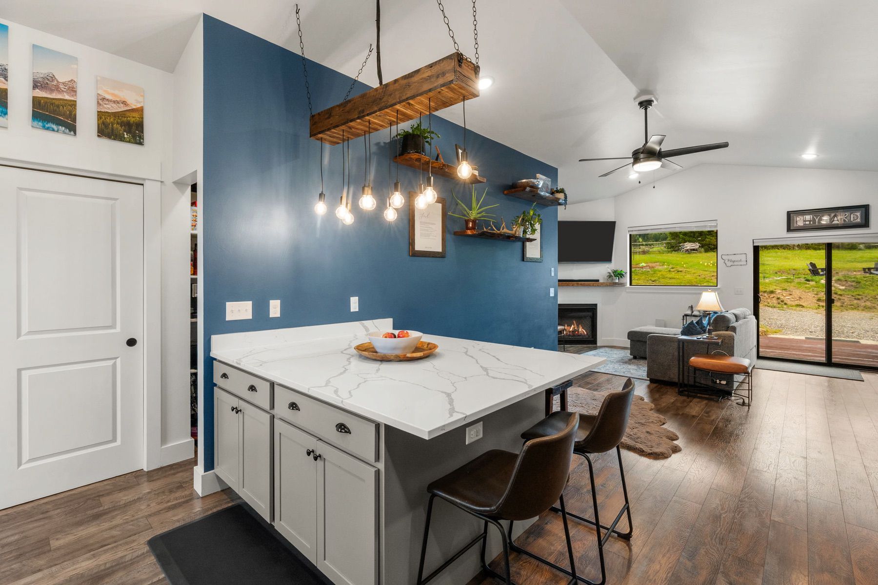  215 Timberline Creek Dr - 物件實景