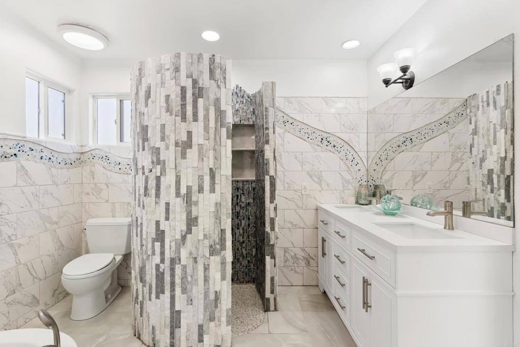 El Cajon, California, 92021, United States, 3 Bedrooms Bedrooms, ,3 BathroomsBathrooms,Residential,For Sale,1876199