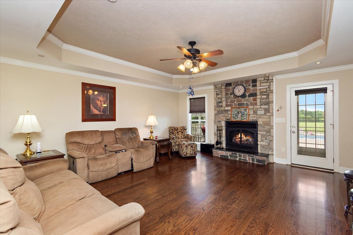 Bell Buckle, Tennessee, 37020, United States, 3 Bedrooms Bedrooms, ,3 BathroomsBathrooms,Residential,For Sale,1898483