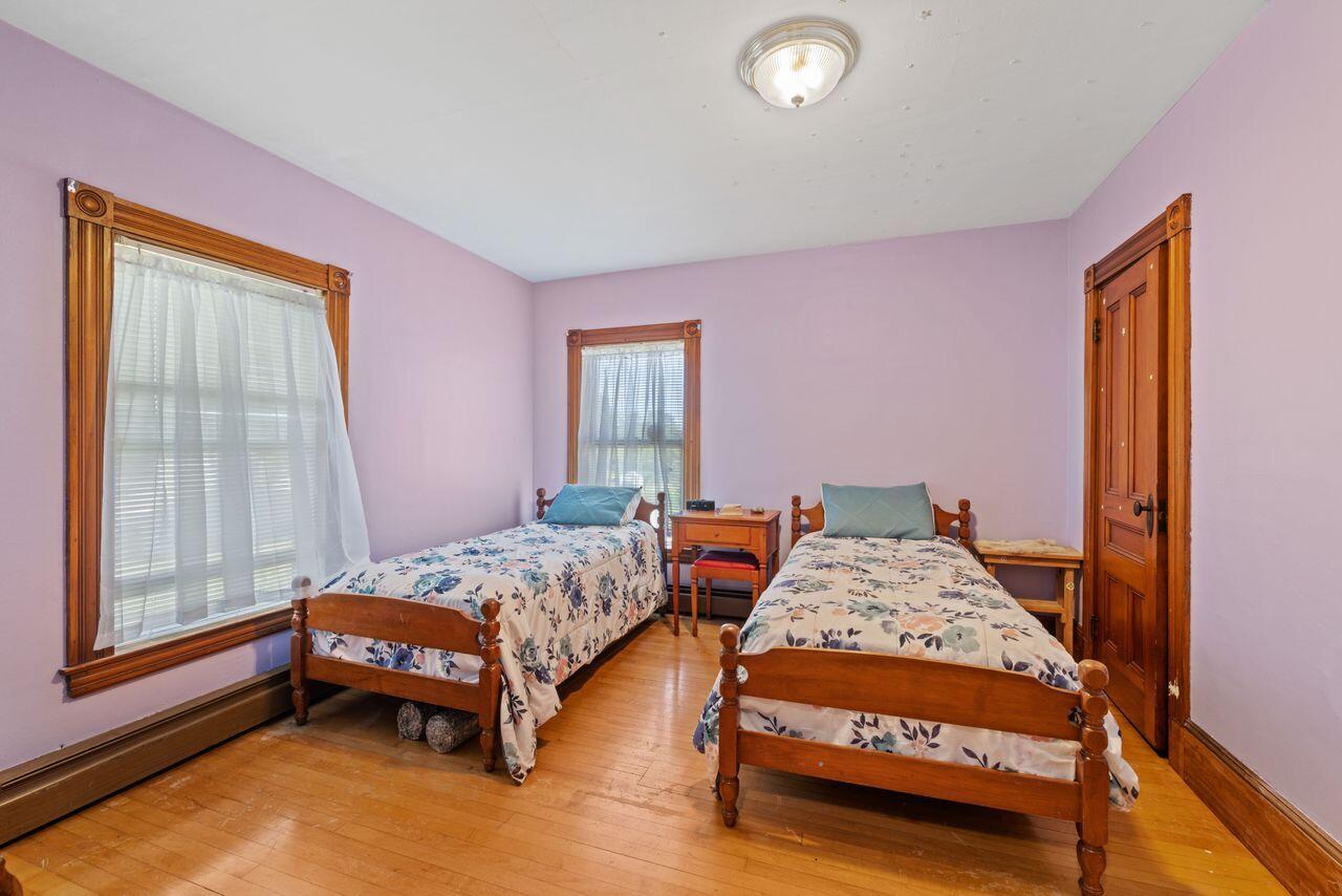Standish, Maine, 04091, United States, ,3 BathroomsBathrooms,Residential,For Sale,1925622