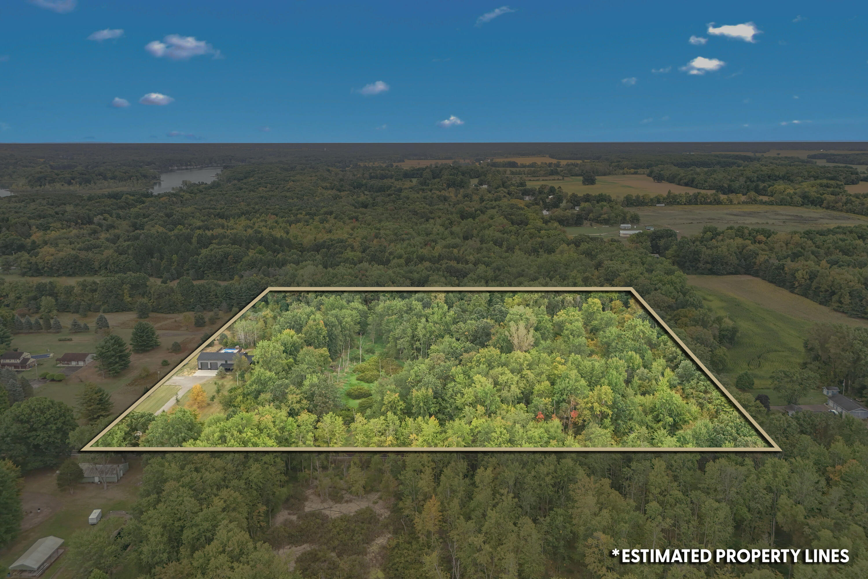 Quincy, Michigan, 49082, United States, 2 Bedrooms Bedrooms, ,3 BathroomsBathrooms,Residential,For Sale,1979767