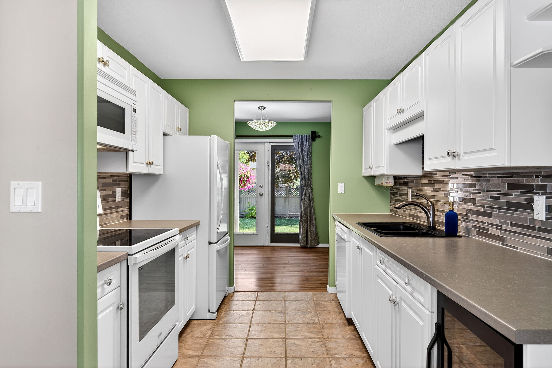  Move-In Ready Townhome - 物件實景