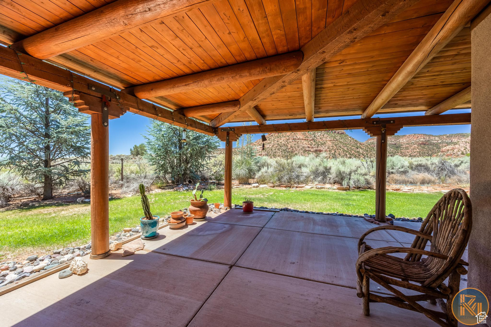 Kanab, Utah, 84741, United States, 2 Bedrooms Bedrooms, ,3 BathroomsBathrooms,Residential,For Sale,1903679