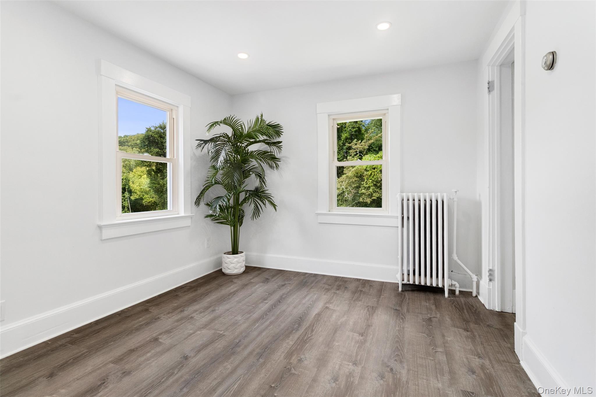 Mount Kisco, New York, 10549, United States, 3 Bedrooms Bedrooms, ,2 BathroomsBathrooms,Residential,For Sale,1948417