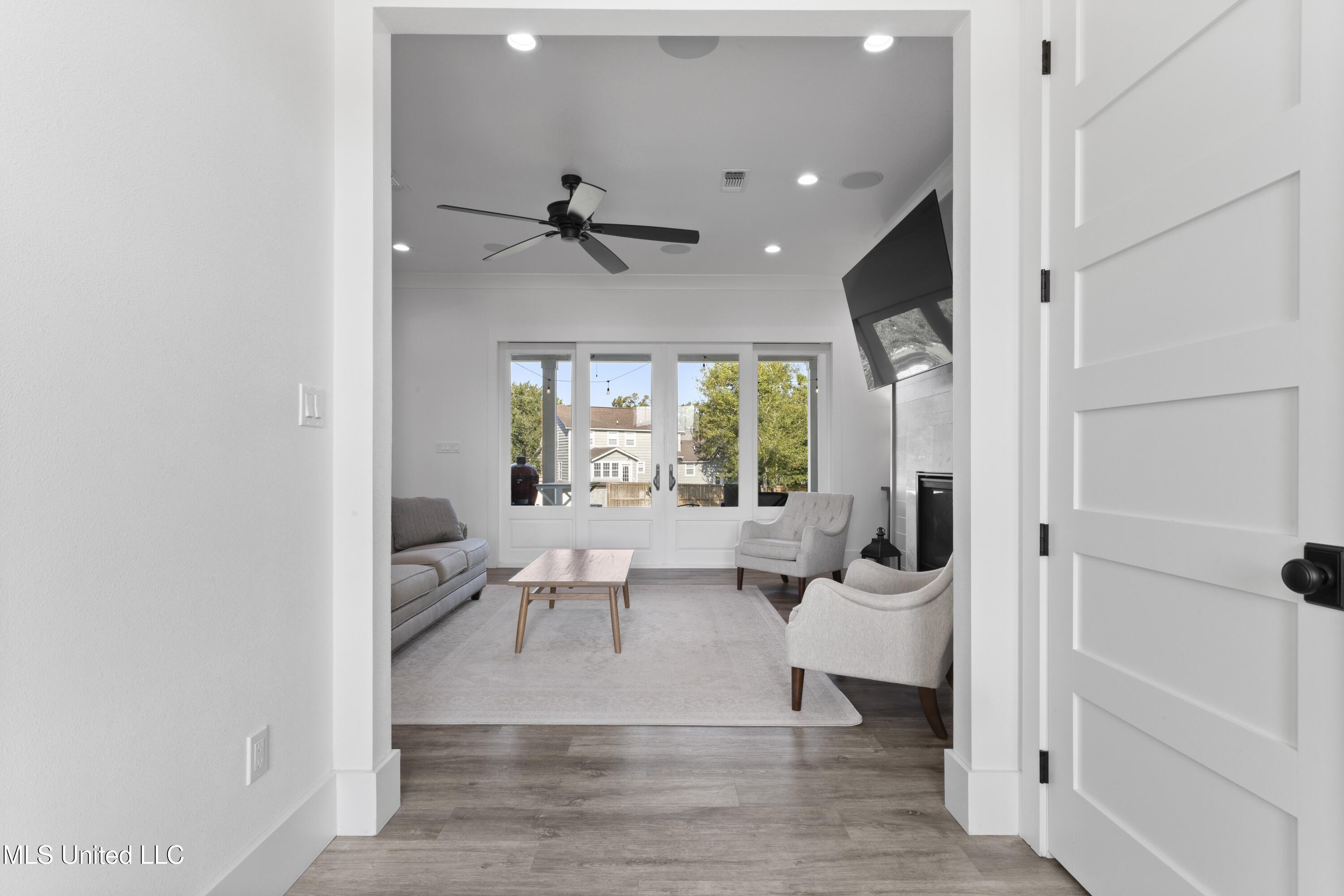 Biloxi, Mississippi, 39531, United States, 4 Bedrooms Bedrooms, ,4 BathroomsBathrooms,Residential,For Sale,1978703