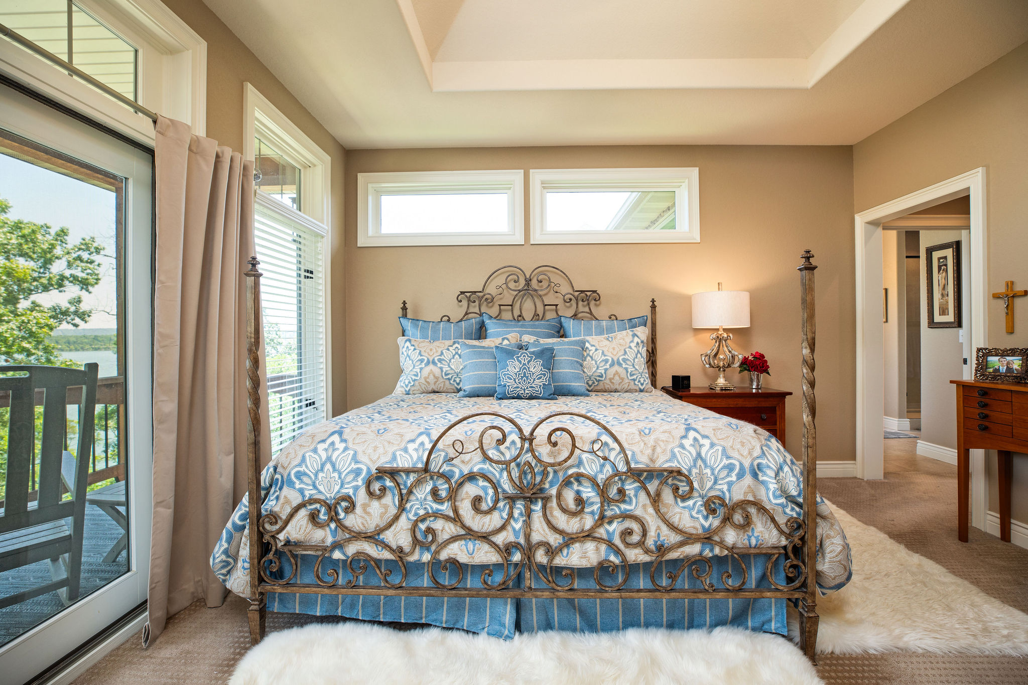 Shell Knob, Missouri, 65747, United States, 4 Bedrooms Bedrooms, ,5 BathroomsBathrooms,Residential,For Sale,1894340