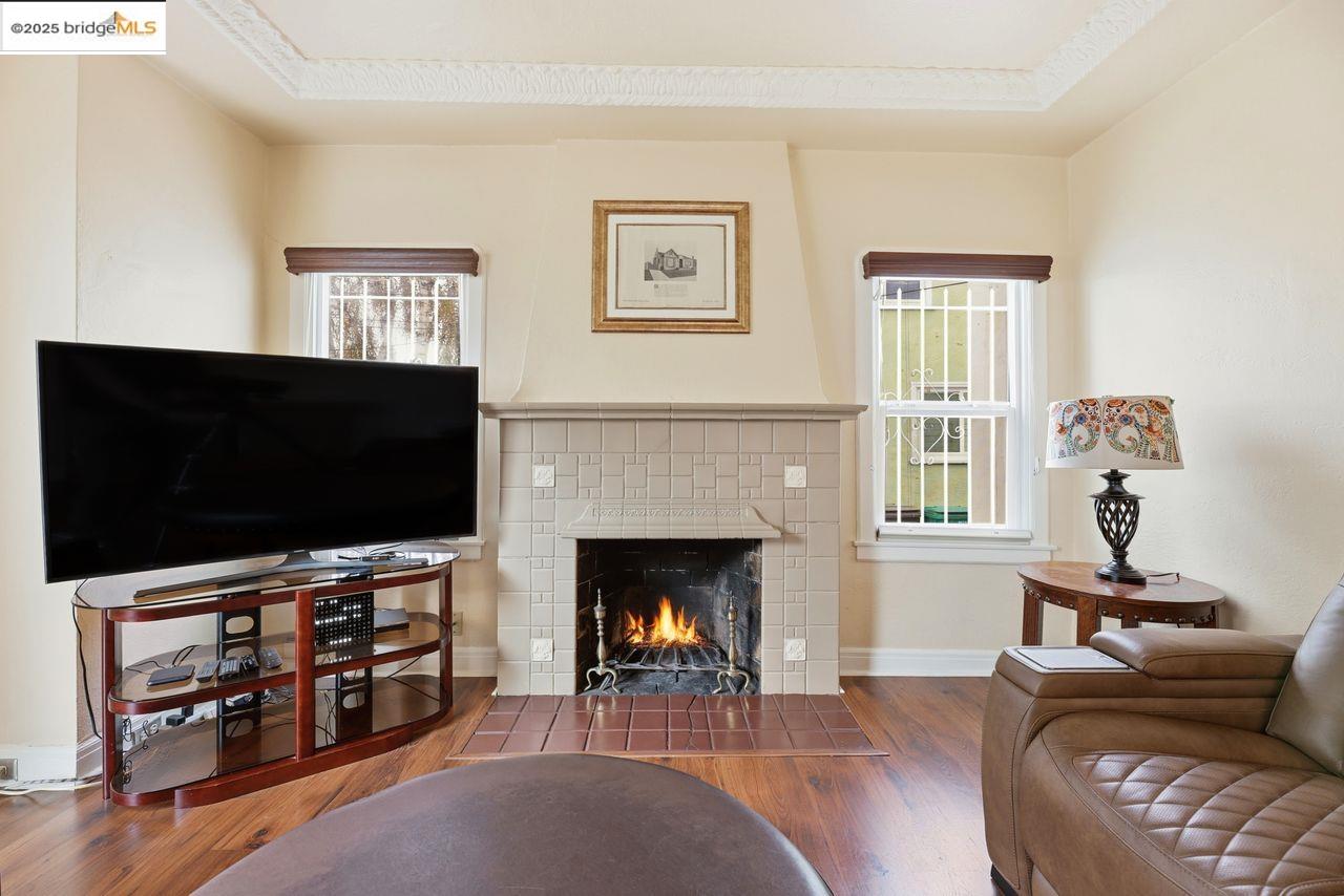 Oakland, California, 94619, United States, 4 Bedrooms Bedrooms, ,1 BathroomBathrooms,Residential,For Sale,1993166