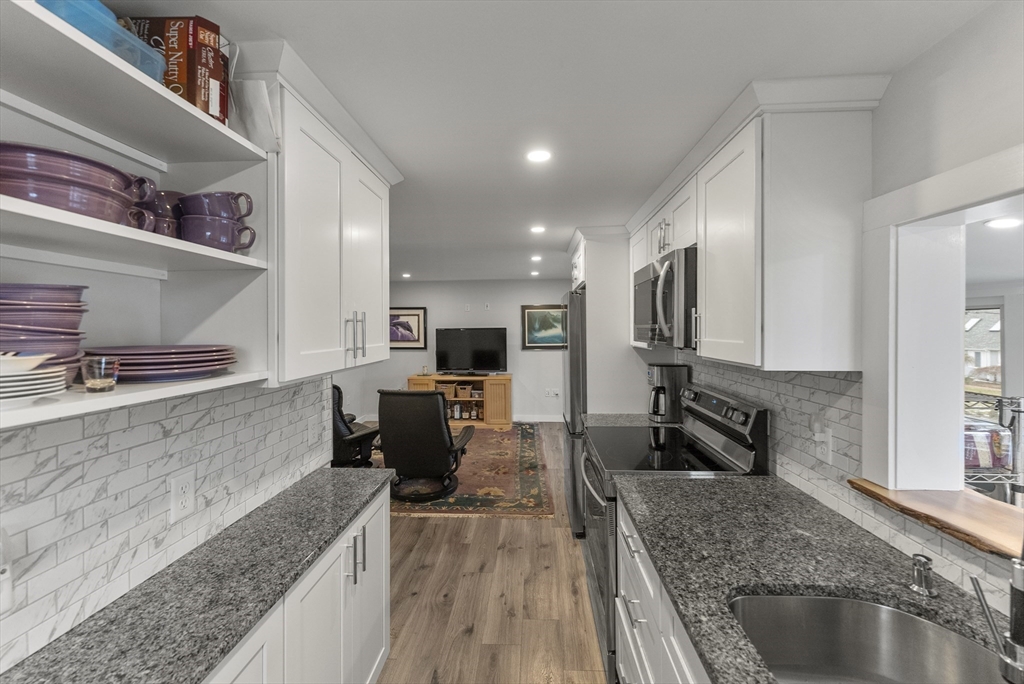 Plymouth, Massachusetts, 02360, United States, 1 Bedroom Bedrooms, ,1 BathroomBathrooms,Residential,For Sale,1913629
