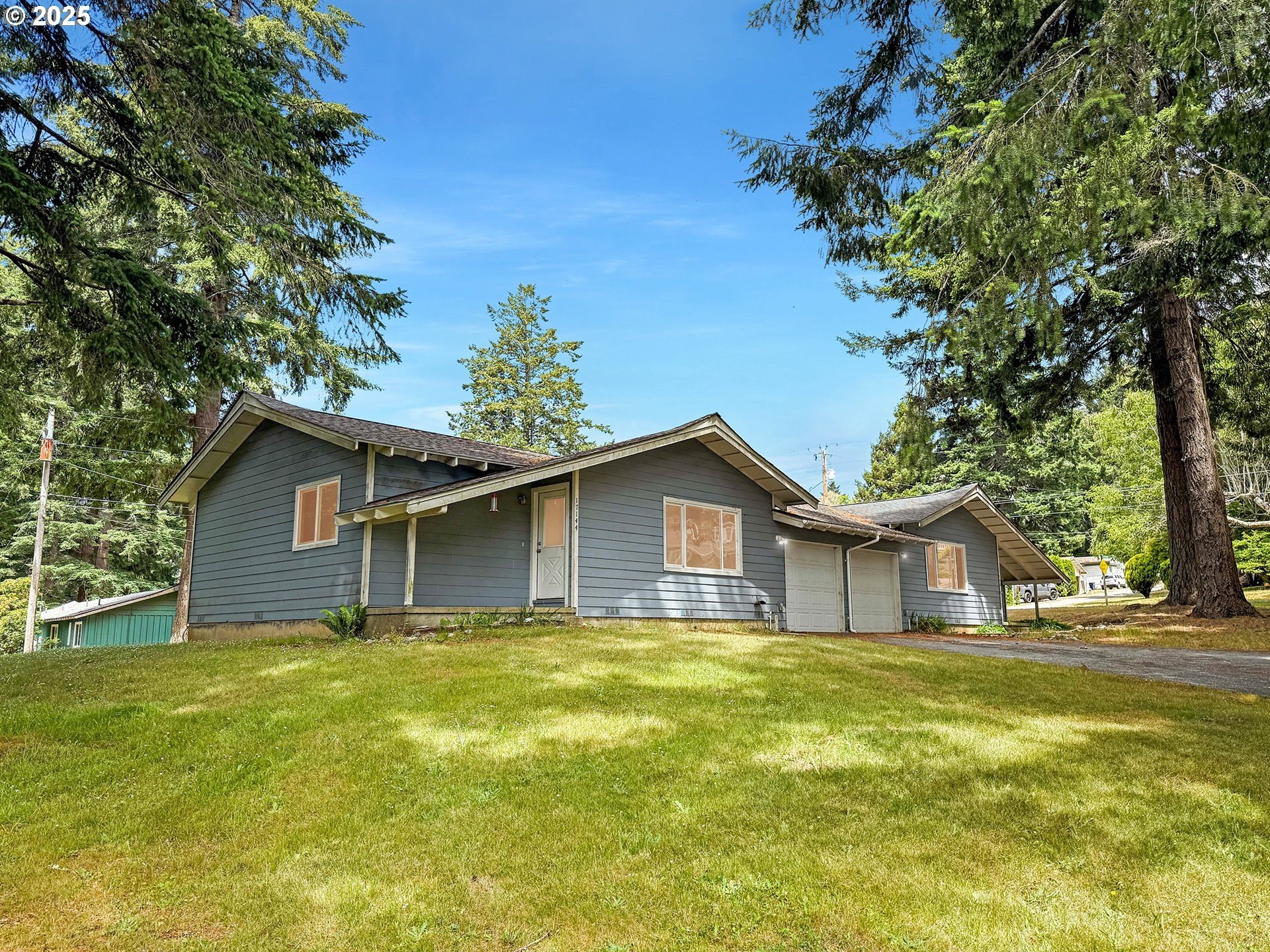 Brookings, Oregon, 97415, United States, ,Residential,For Sale,1983700