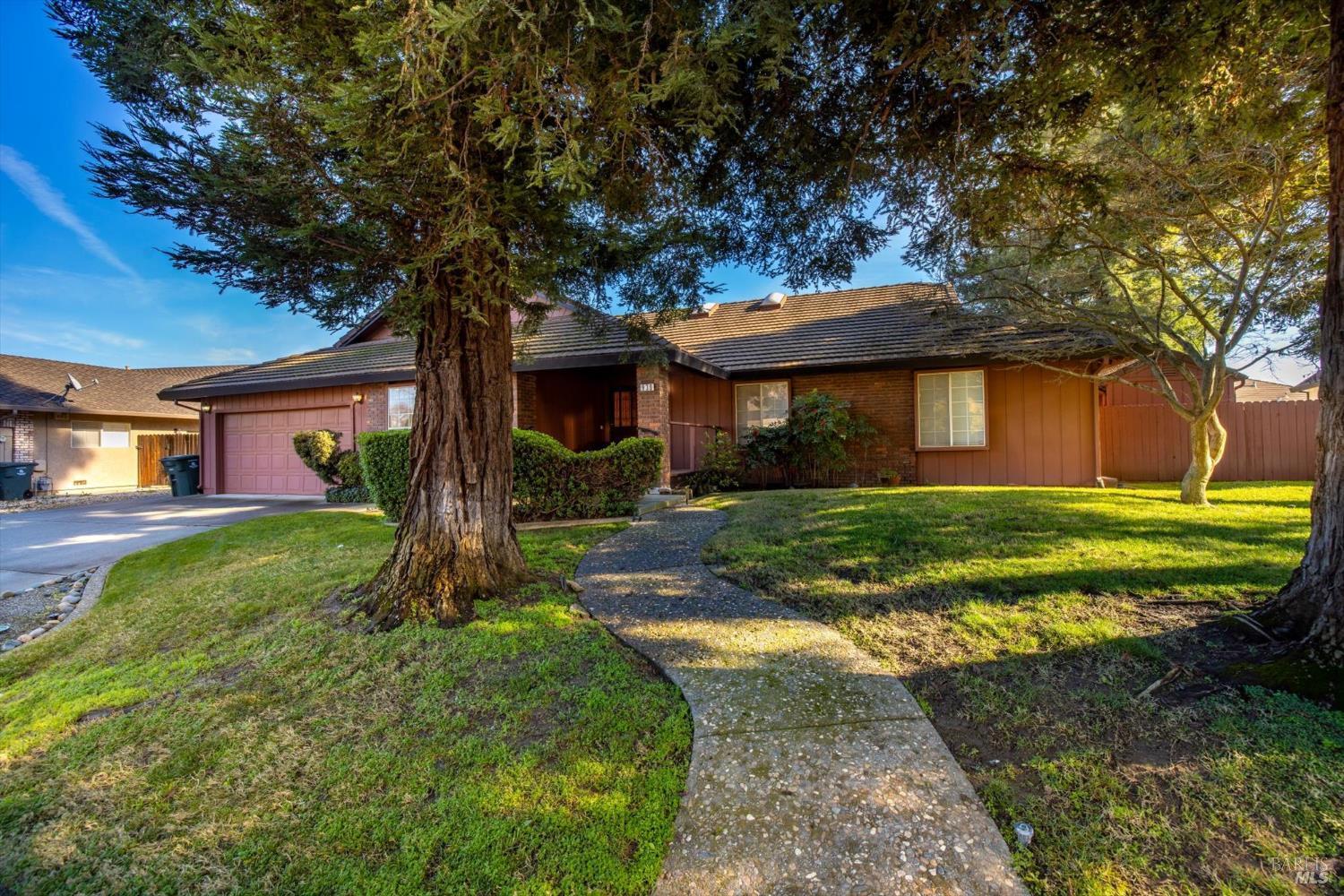 Dixon, California, 95620, United States, 3 Bedrooms Bedrooms, ,3 BathroomsBathrooms,Residential,For Sale,2012017