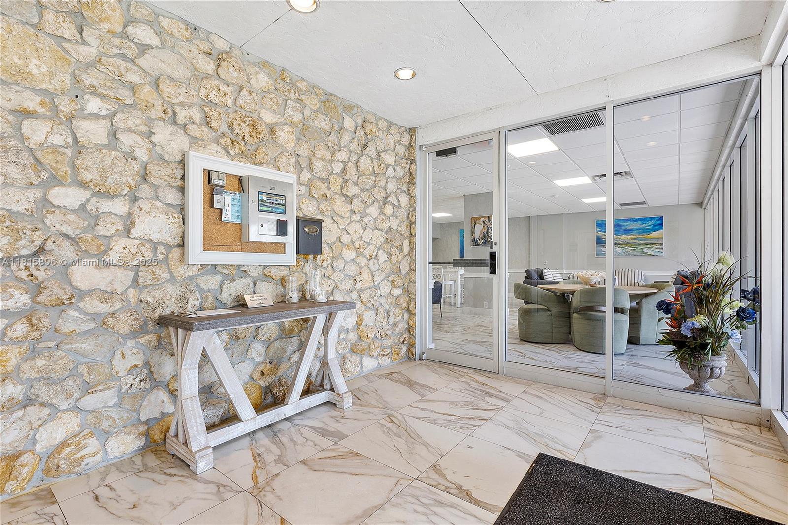 Naples, Florida, 34108, United States, 1 Bedroom Bedrooms, ,1 BathroomBathrooms,Residential,For Sale,1848890