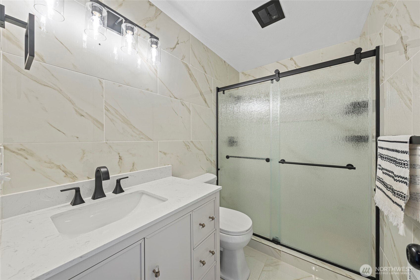 Auburn, Washington, 98001, United States, ,Residential,For Sale,1992028