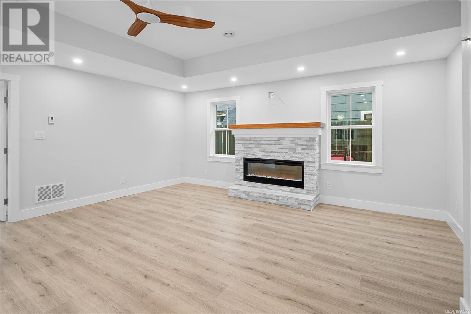 DUNCAN, British Columbia, V9L 4B4, CA, 4 Bedrooms Bedrooms, ,4 BathroomsBathrooms,Residential,For Sale,1910827
