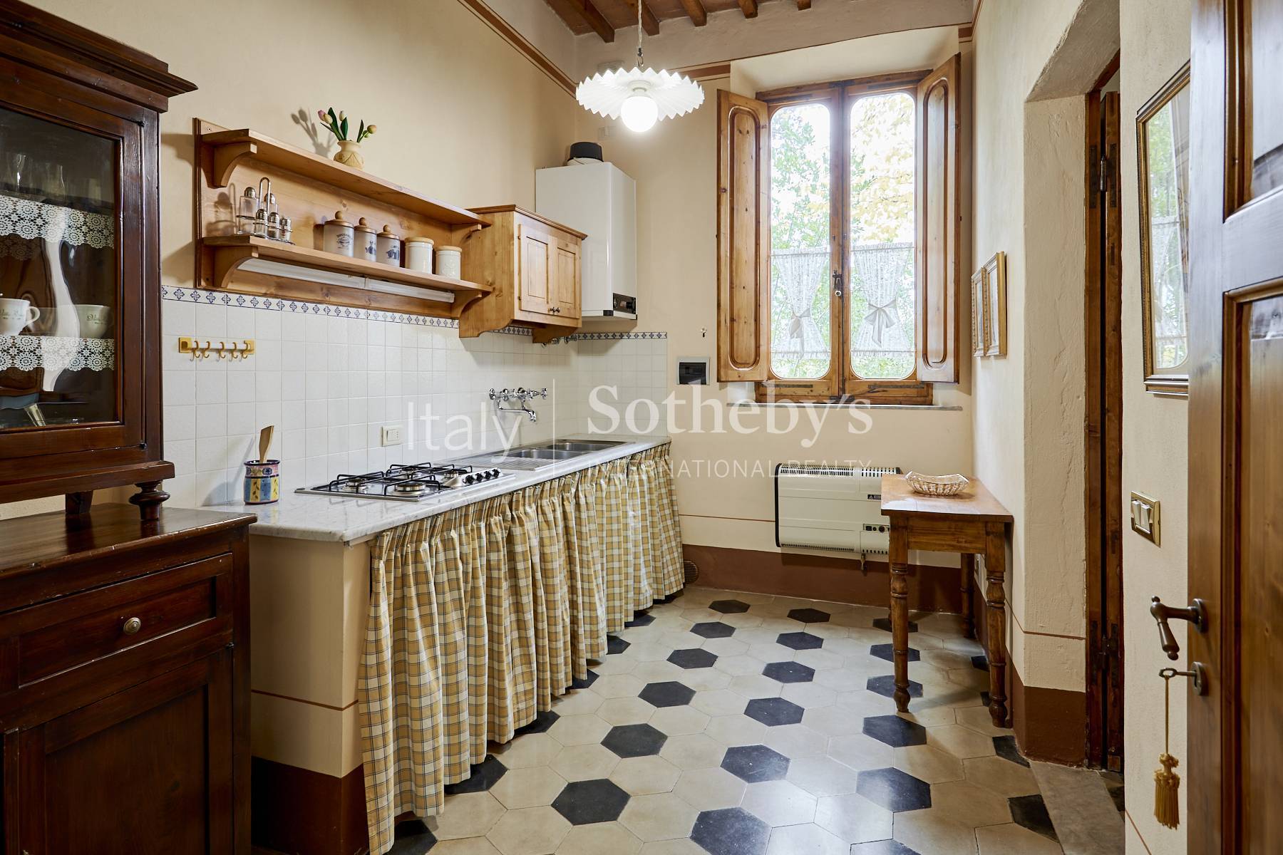  Charming villa with a private lake in Montepulciano - 物件實景
