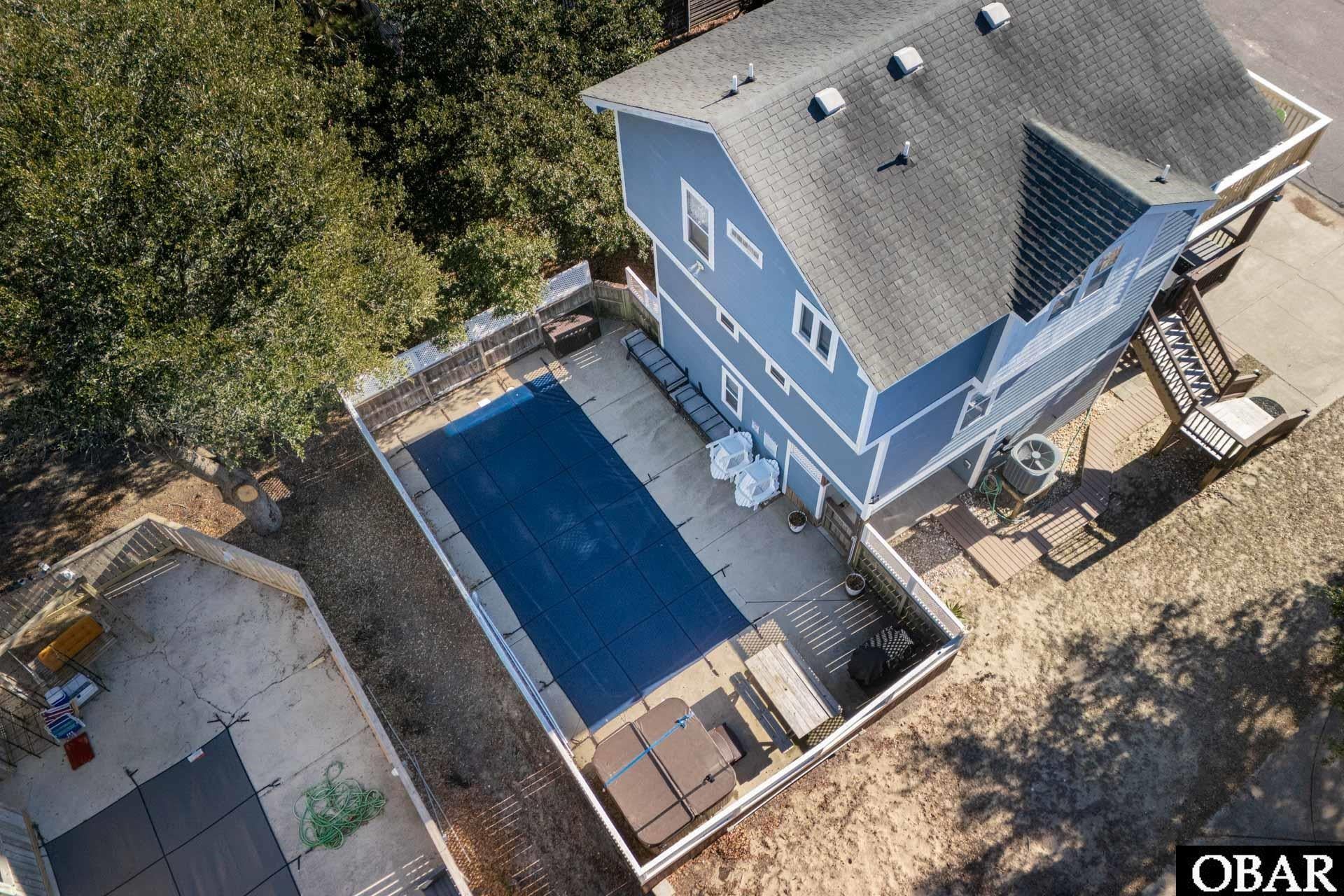 Corolla, North Carolina, 27927, United States, 5 Bedrooms Bedrooms, ,3 BathroomsBathrooms,Residential,For Sale,2006038