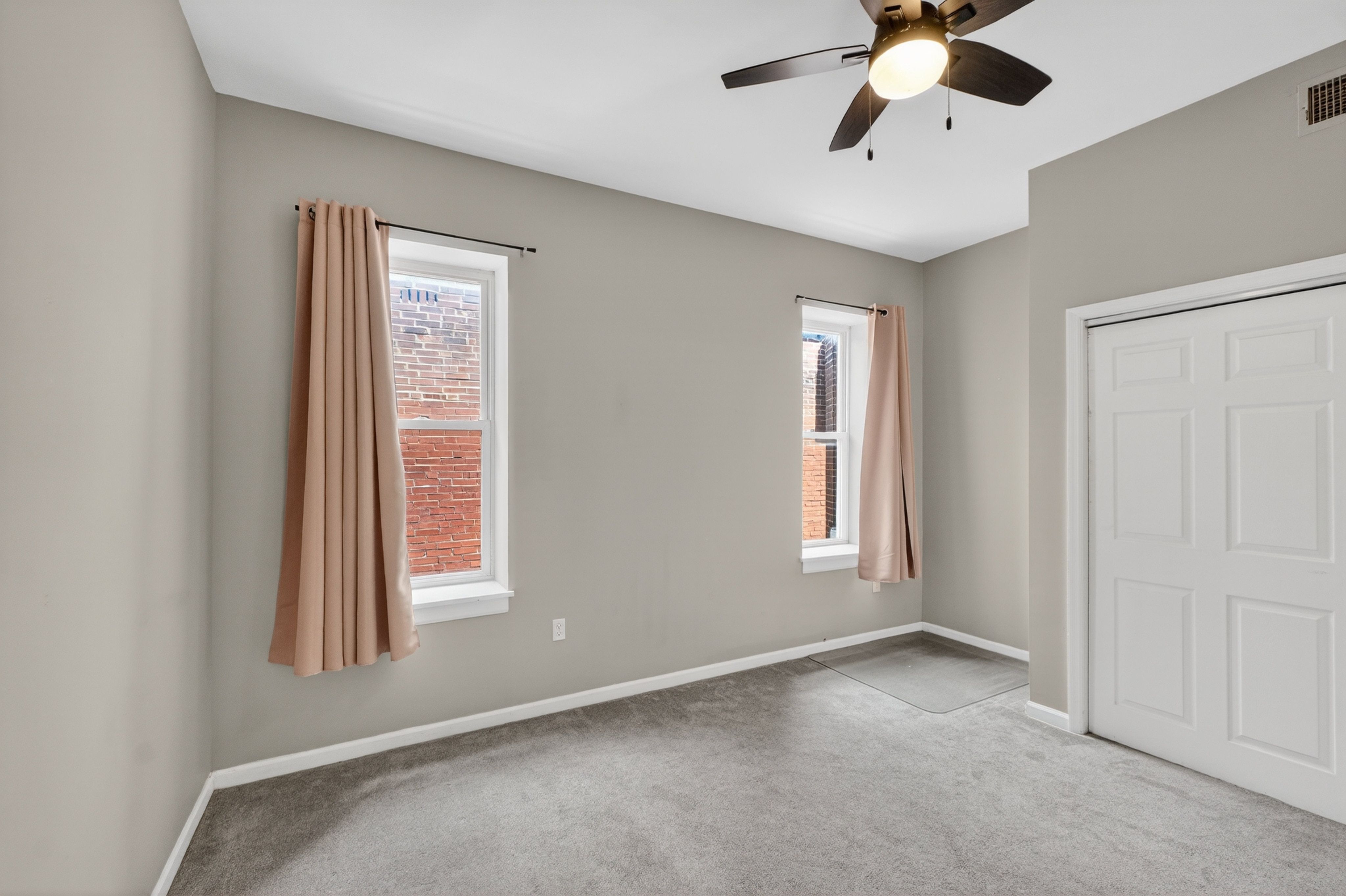  Beautifully updated, inviting home - 物件實景