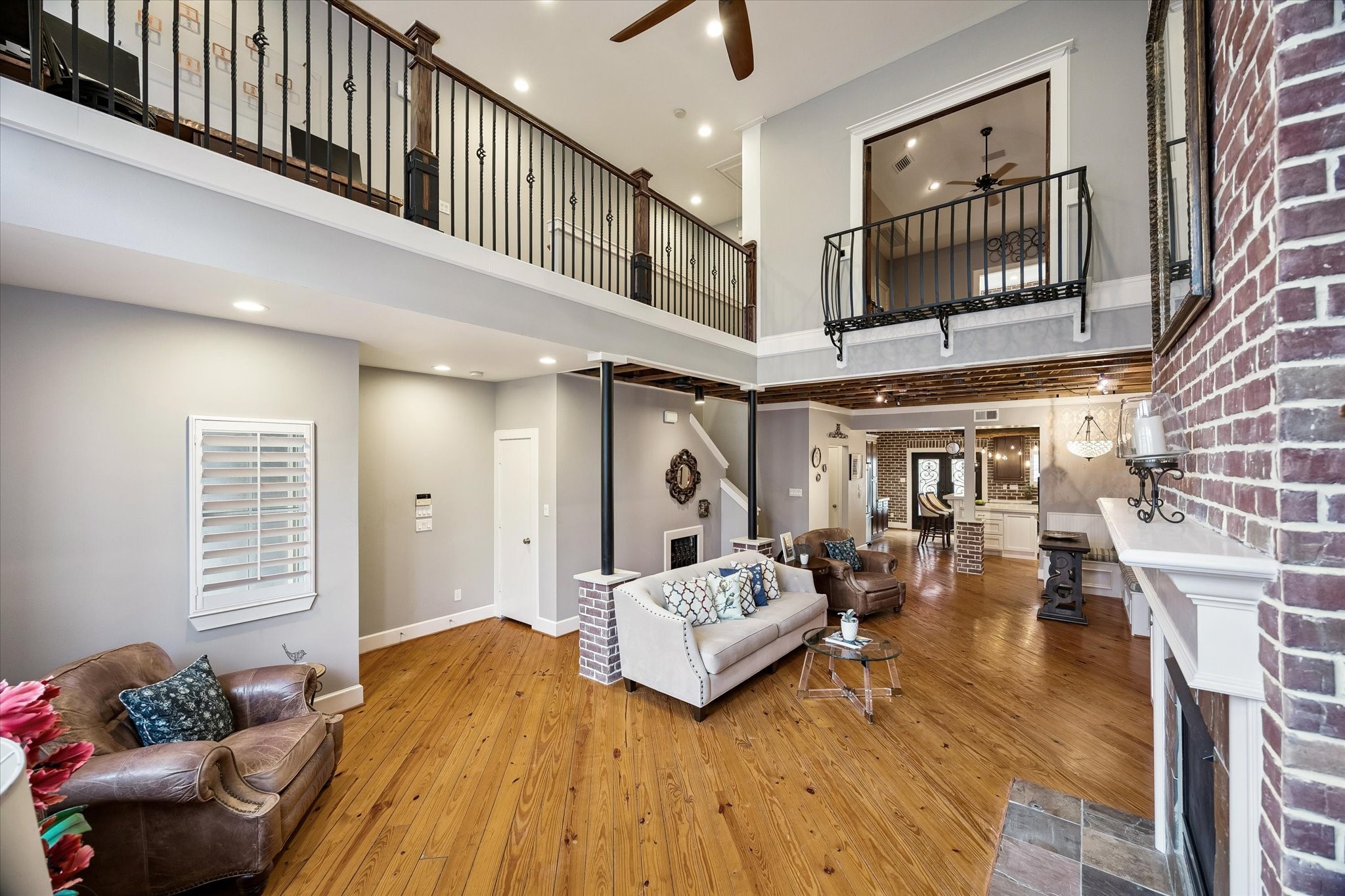  915 Knox Street D - 物件實景