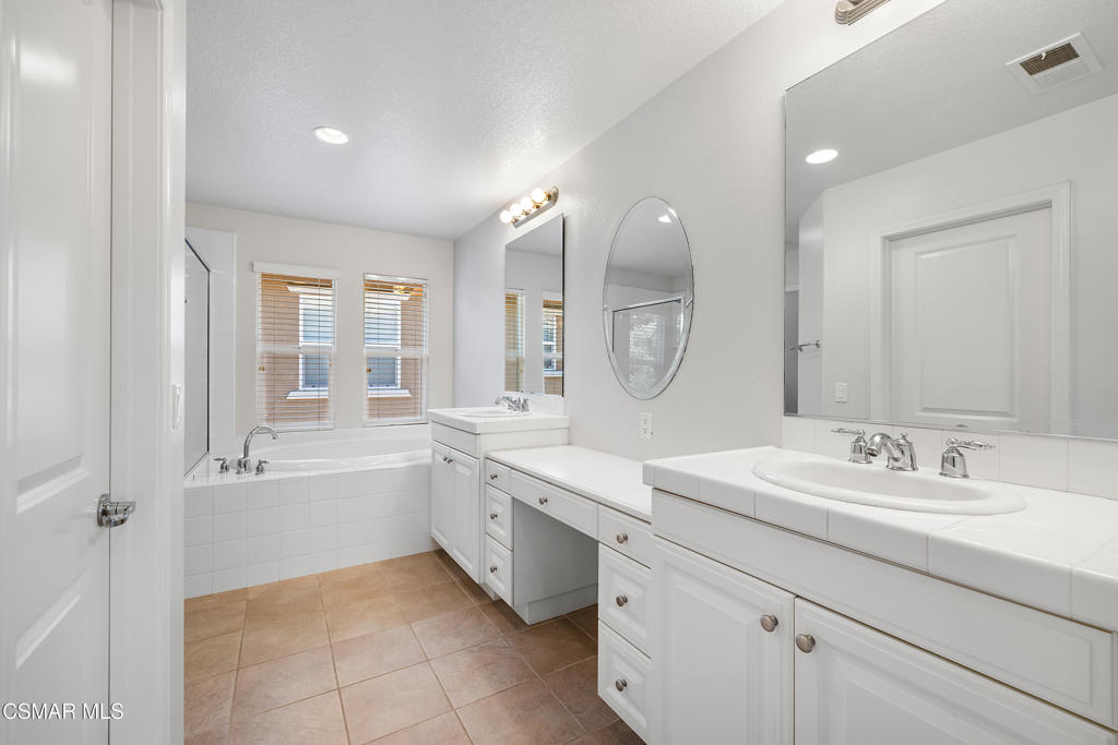 Newbury Park, California, 91320, United States, 4 Bedrooms Bedrooms, ,3 BathroomsBathrooms,Residential,For Sale,1899538