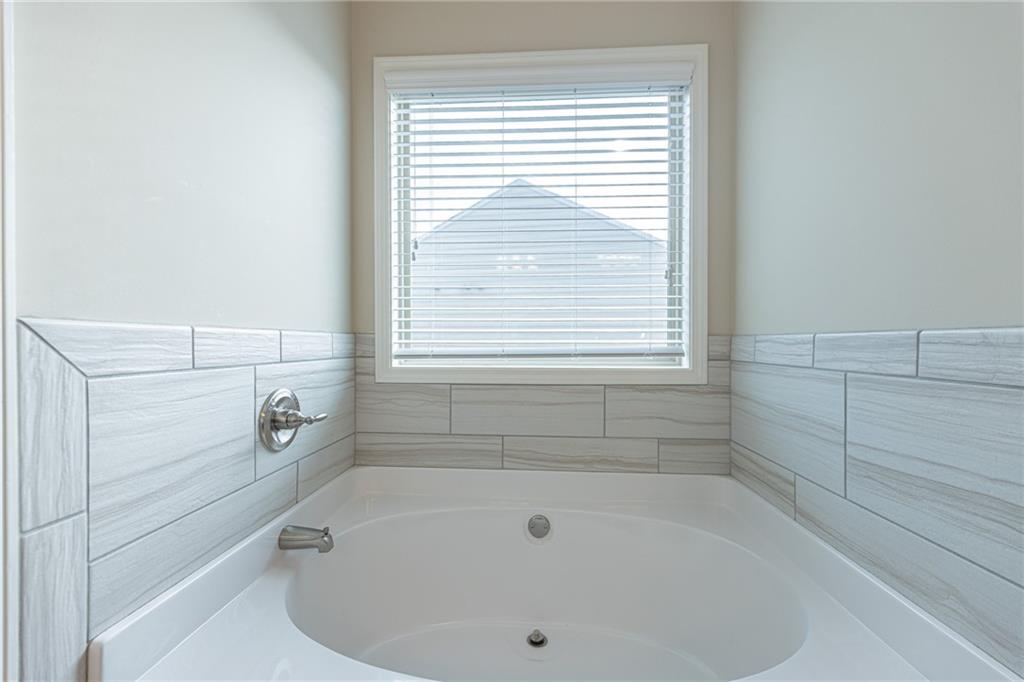 Lawrenceville, Georgia, 30046, United States, 5 Bedrooms Bedrooms, ,4 BathroomsBathrooms,Residential,For Sale,1982539