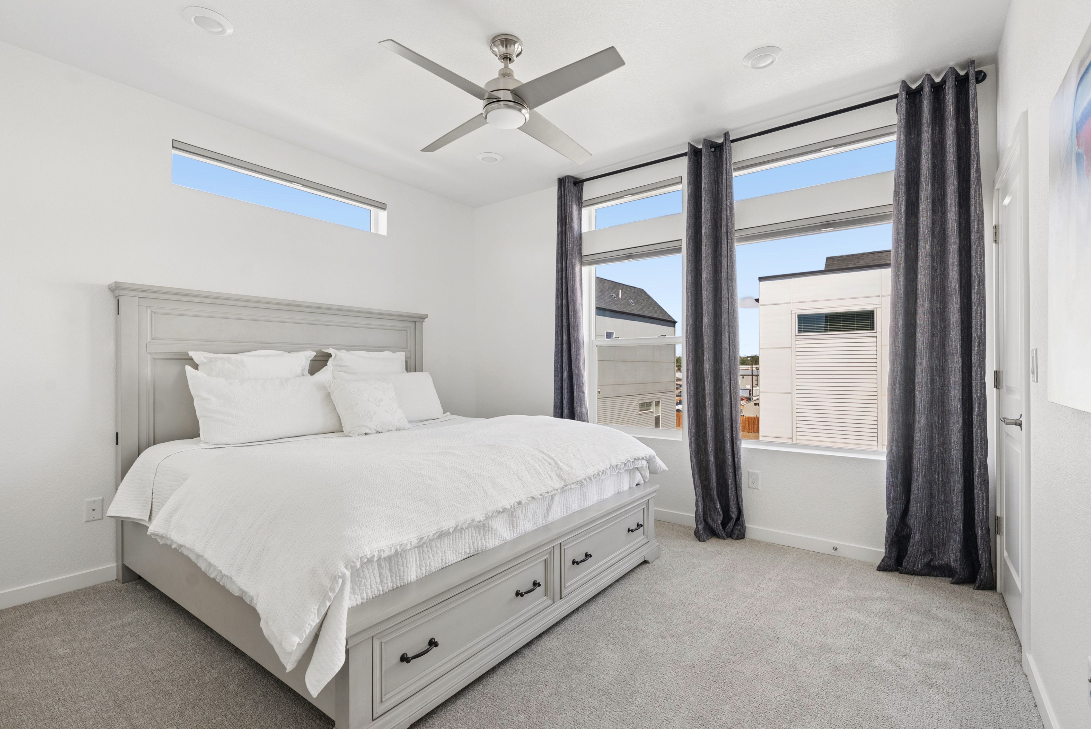  Beautiful Townhome In The Highly Desirable Midtown At Clear Creek Neighborhood - 物件實景
