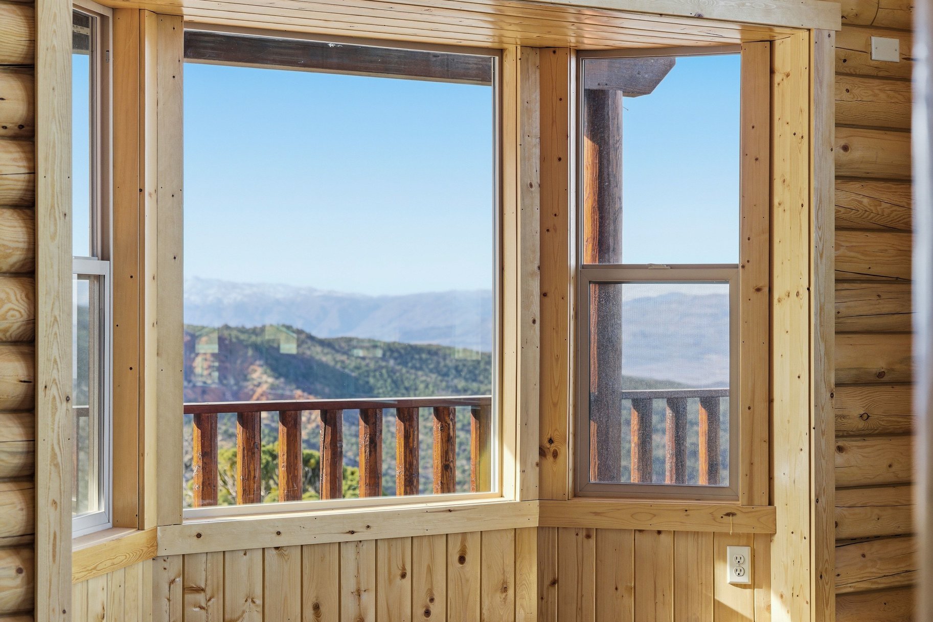  Cedar Highlands Cabin With Stunning Views - 物件實景