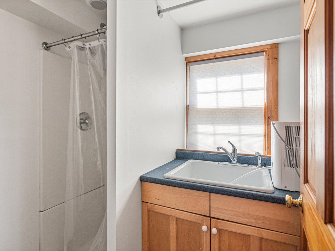 Burlington, Vermont, 05401, United States, 3 Bedrooms Bedrooms, ,2 BathroomsBathrooms,Residential,For Sale,1777019