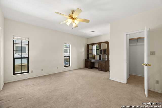 Kerrville, Texas, 78028, United States, 3 Bedrooms Bedrooms, ,4 BathroomsBathrooms,Residential,For Sale,1910535