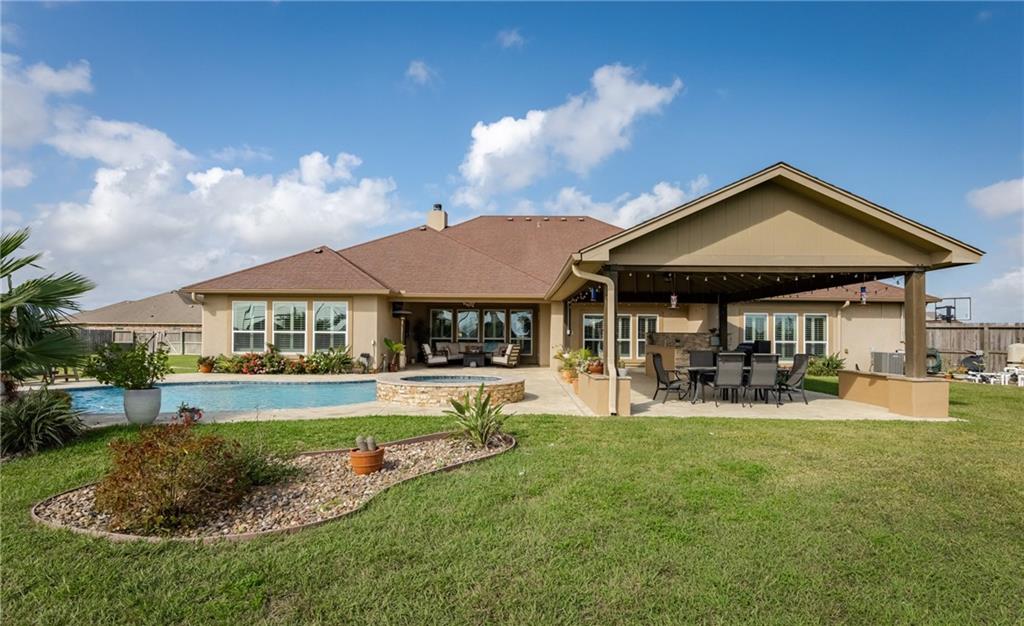 Corpus Christi, Texas, 78413, United States, 4 Bedrooms Bedrooms, ,4 BathroomsBathrooms,Residential,For Sale,1847051