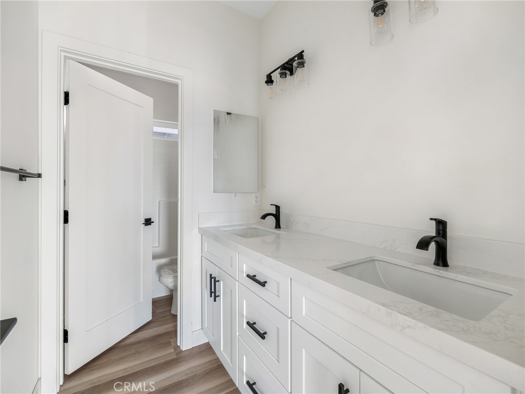 Apple Valley, California, 92307, United States, 4 Bedrooms Bedrooms, ,2 BathroomsBathrooms,Residential,For Sale,1967826