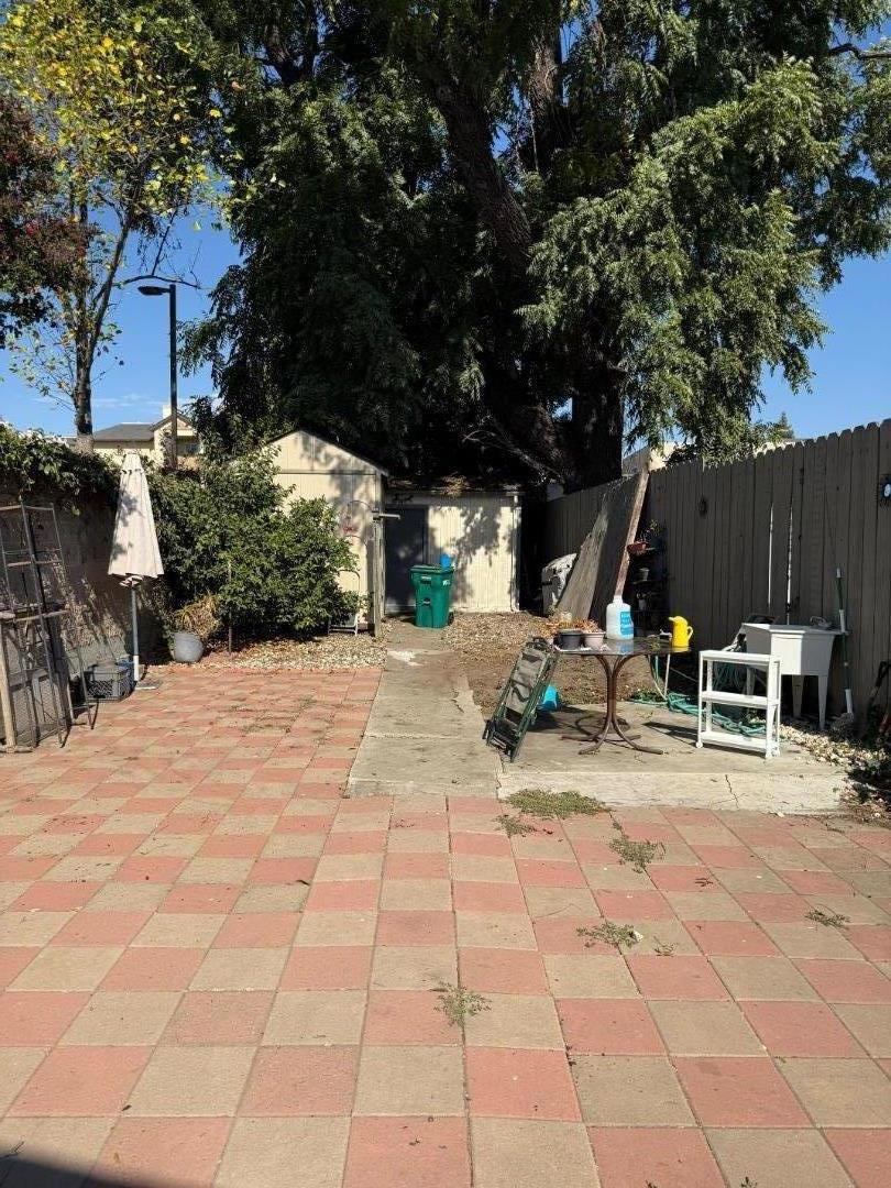 Hayward, California, 94541, United States, 2 Bedrooms Bedrooms, ,1 BathroomBathrooms,Residential,For Sale,1944993