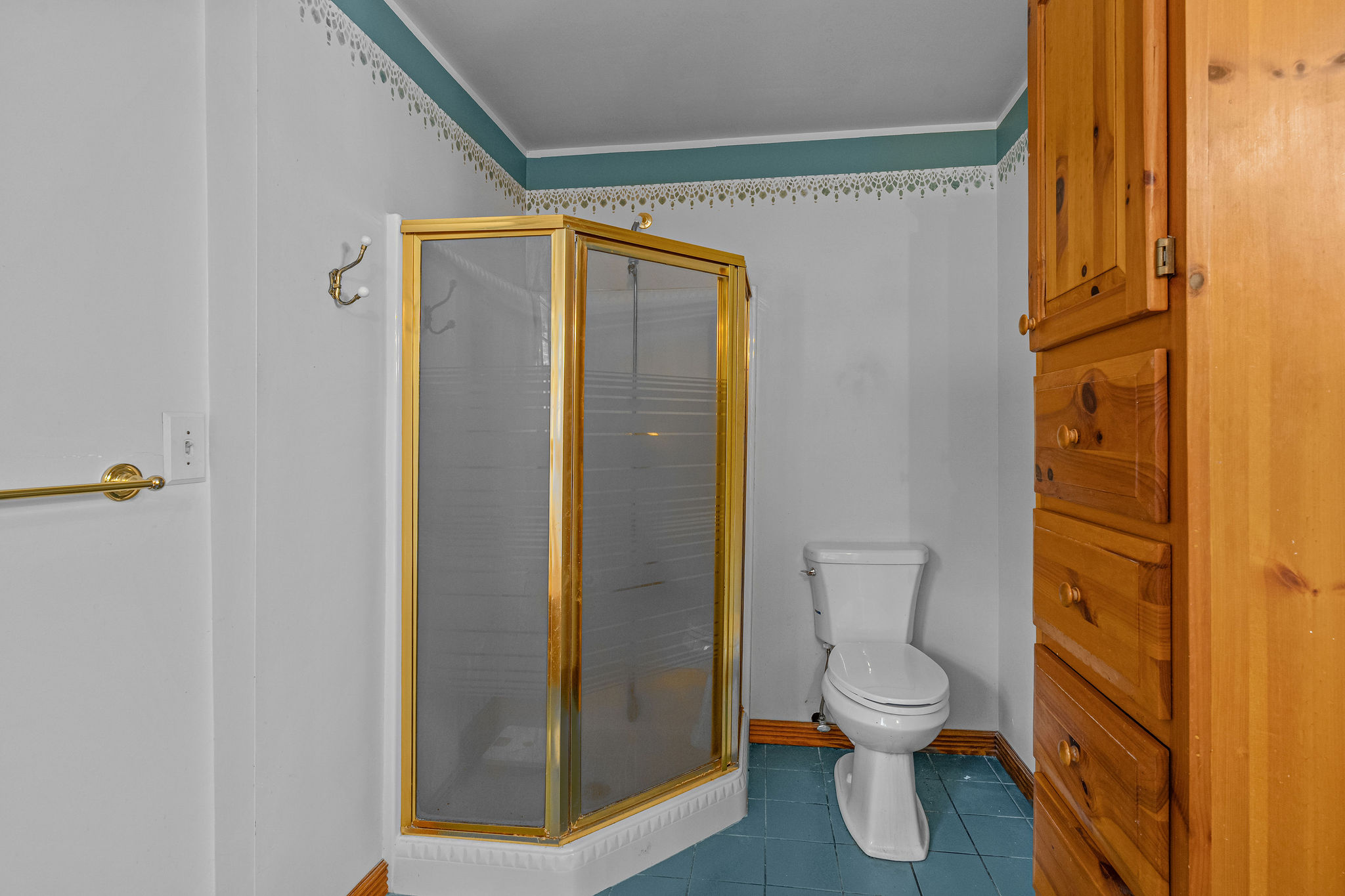 Dandridge, Tennessee, 37725, United States, 2 Bedrooms Bedrooms, ,2 BathroomsBathrooms,Residential,For Sale,1928860