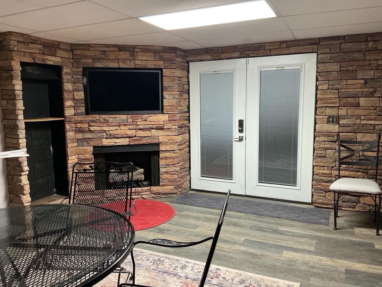 Glasgow, Kentucky, 42141, United States, 4 Bedrooms Bedrooms, ,3 BathroomsBathrooms,Residential,For Sale,1998420