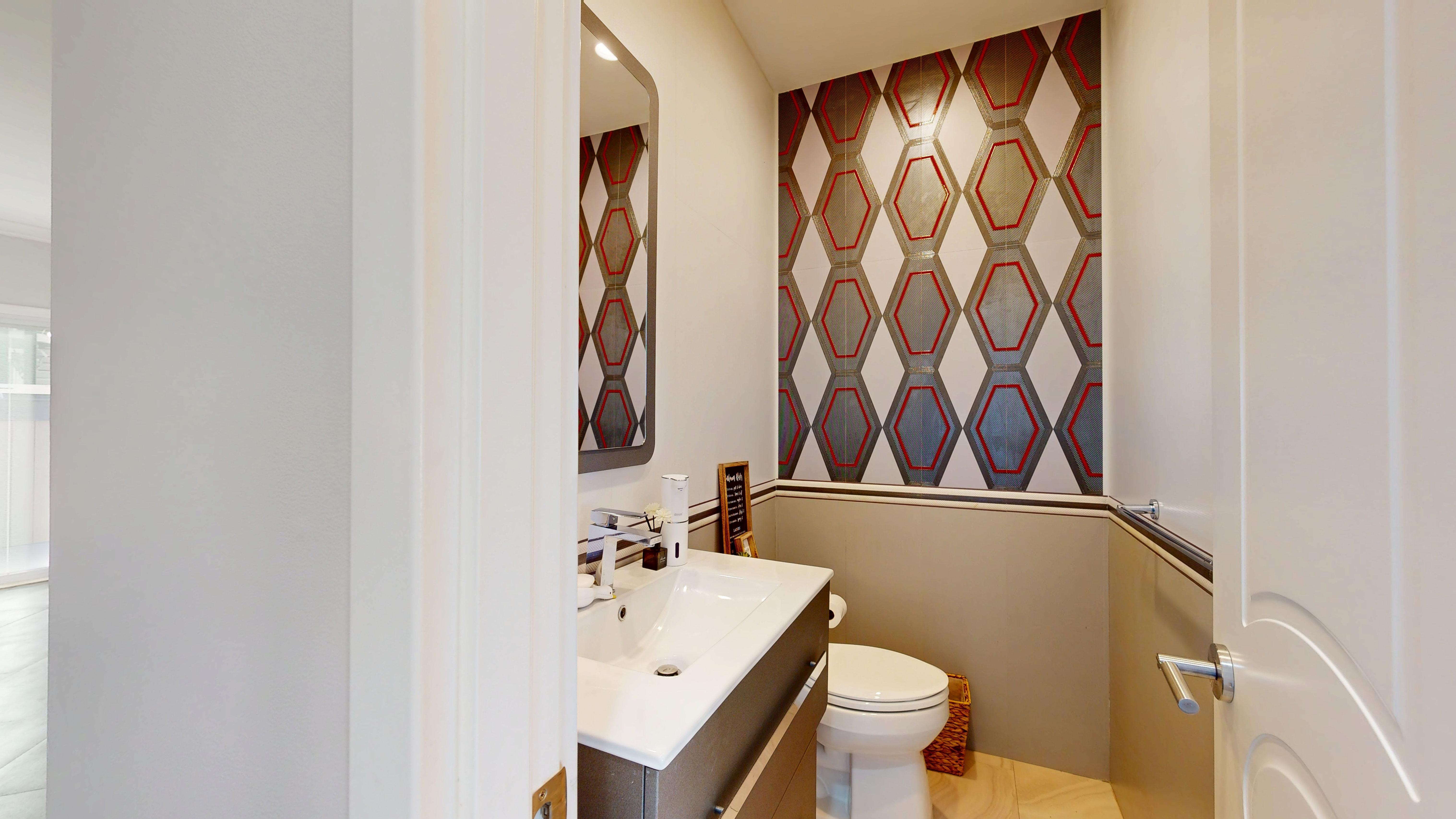 Staten Island, New York, 10301, United States, 6 Bedrooms Bedrooms, ,4 BathroomsBathrooms,Residential,For Sale,1976673