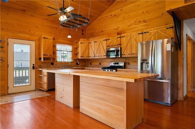 Natchez, Louisiana, 71456, United States, 4 Bedrooms Bedrooms, ,3 BathroomsBathrooms,Residential,For Sale,1975499