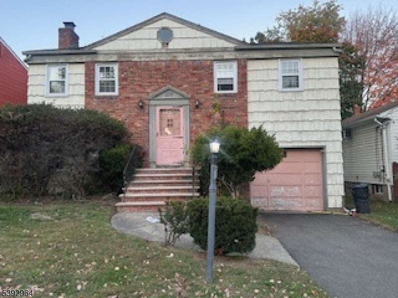 Paterson City, New Jersey, 07502, United States, 4 Bedrooms Bedrooms, ,2 BathroomsBathrooms,Residential,For Sale,2005510