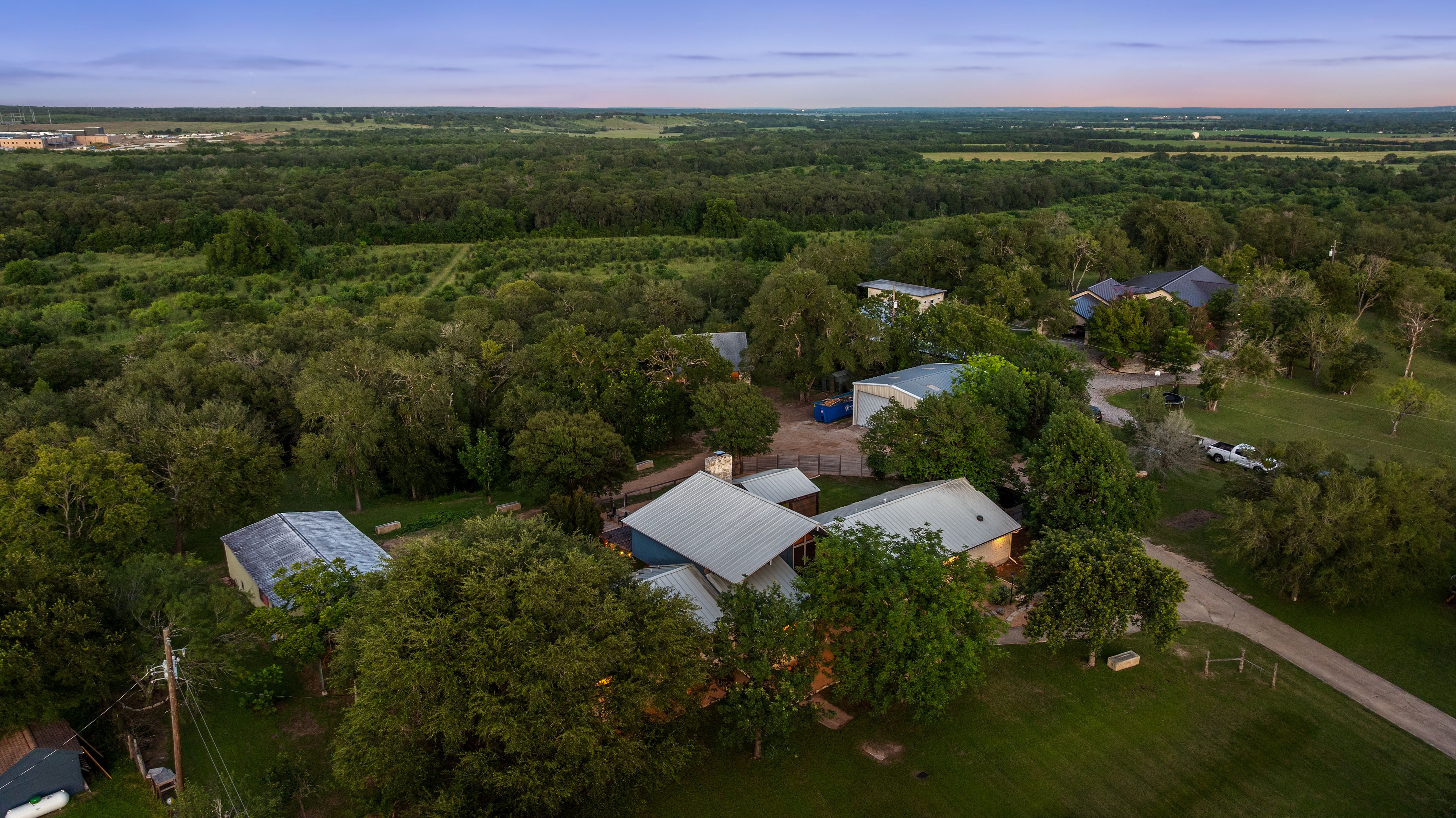  Manor Modern Ranch - 物件實景