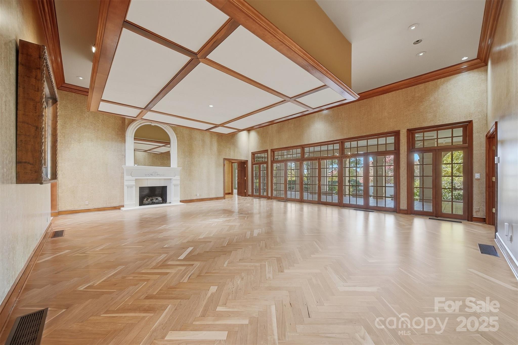 Conover, North Carolina, 28613, United States, 6 Bedrooms Bedrooms, ,7 BathroomsBathrooms,Residential,For Sale,1991981