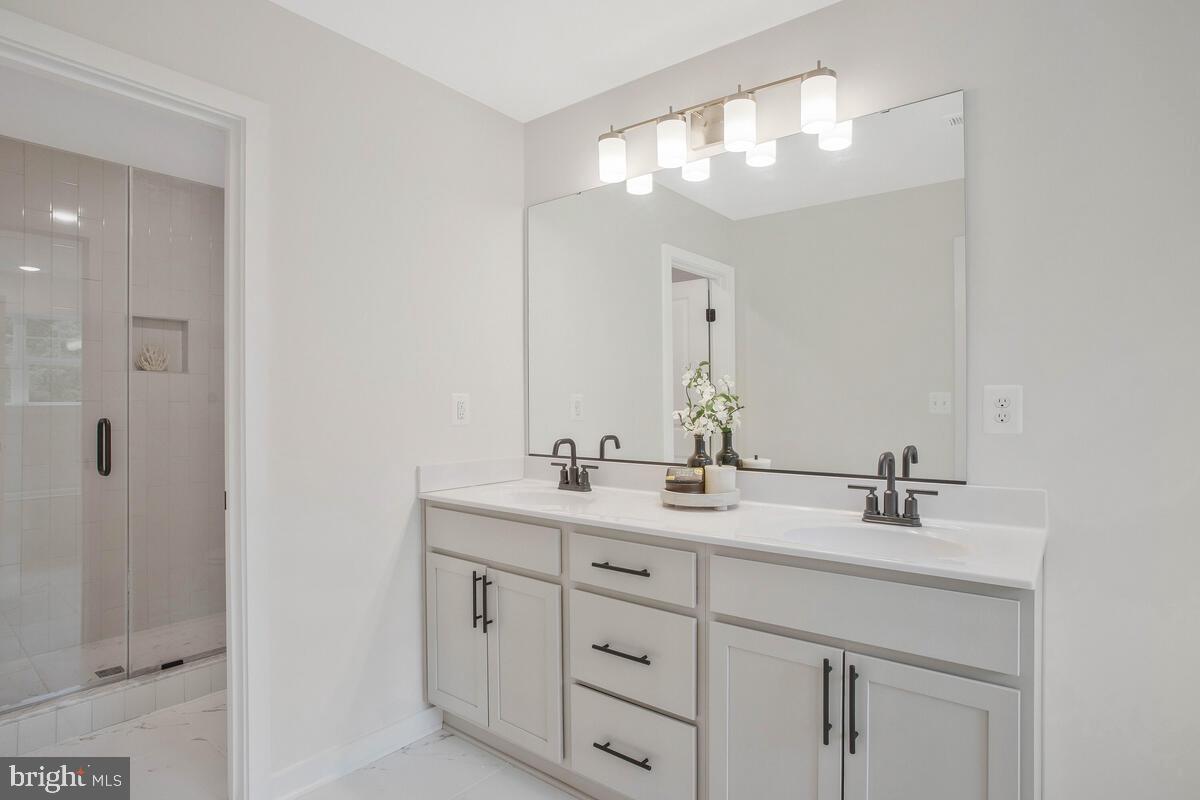 Huntingtown, Maryland, 20639, United States, 4 Bedrooms Bedrooms, ,3 BathroomsBathrooms,Residential,For Sale,1874732