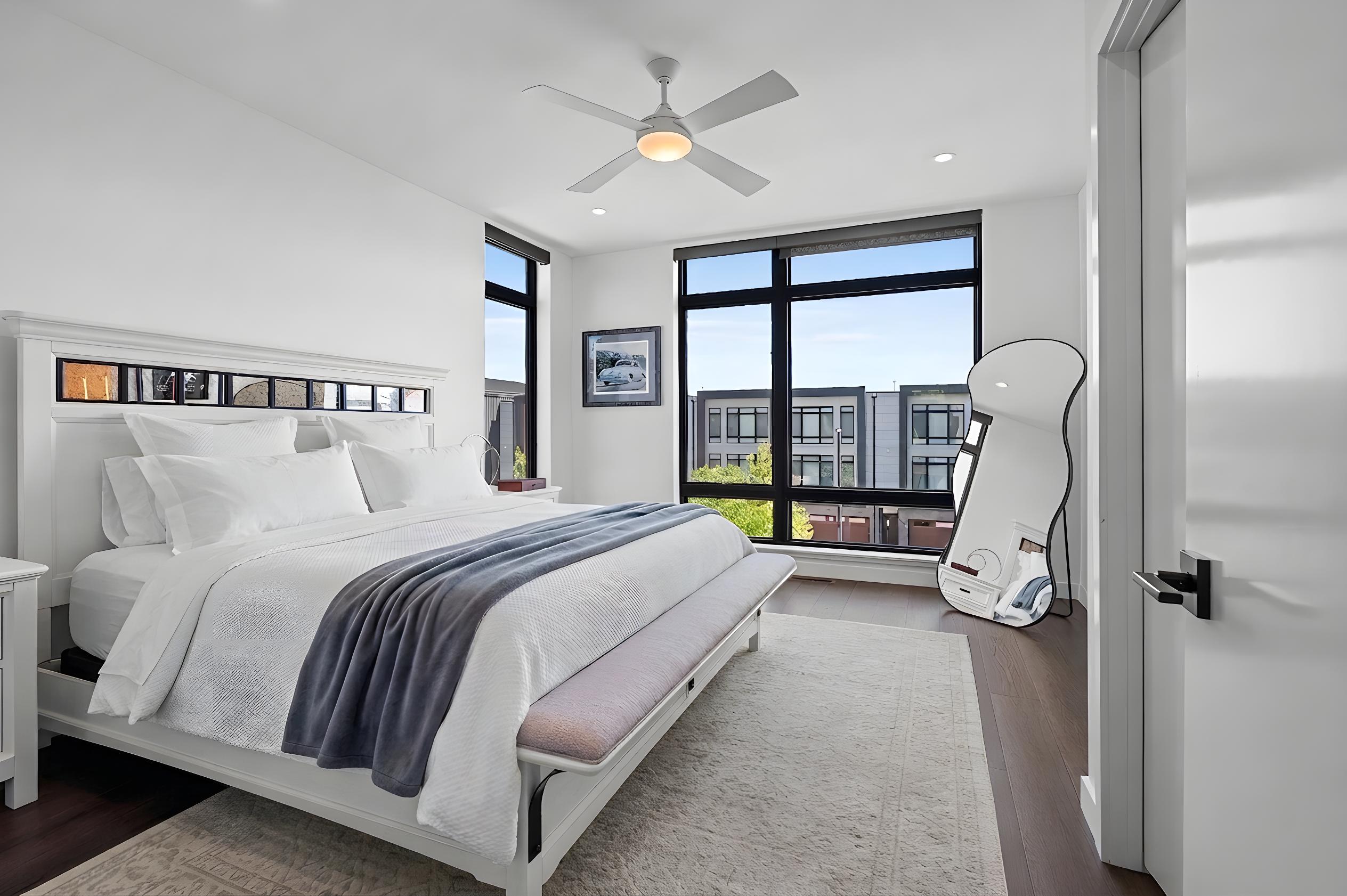  Townhome Located Steps from Lambeau Field - 物件實景
