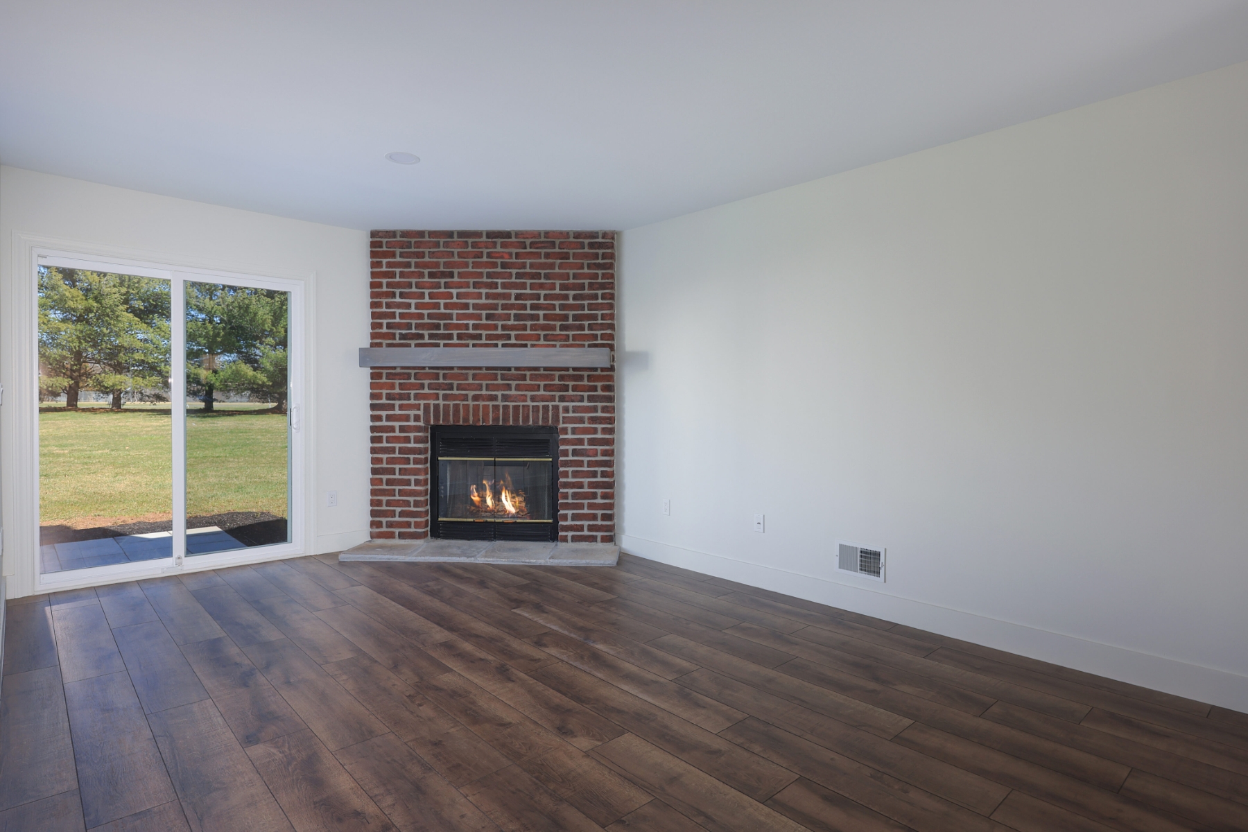  ?Chambers Brook? Townhome Offers Modern Luxury and Idyllic Surroundings - 物件實景