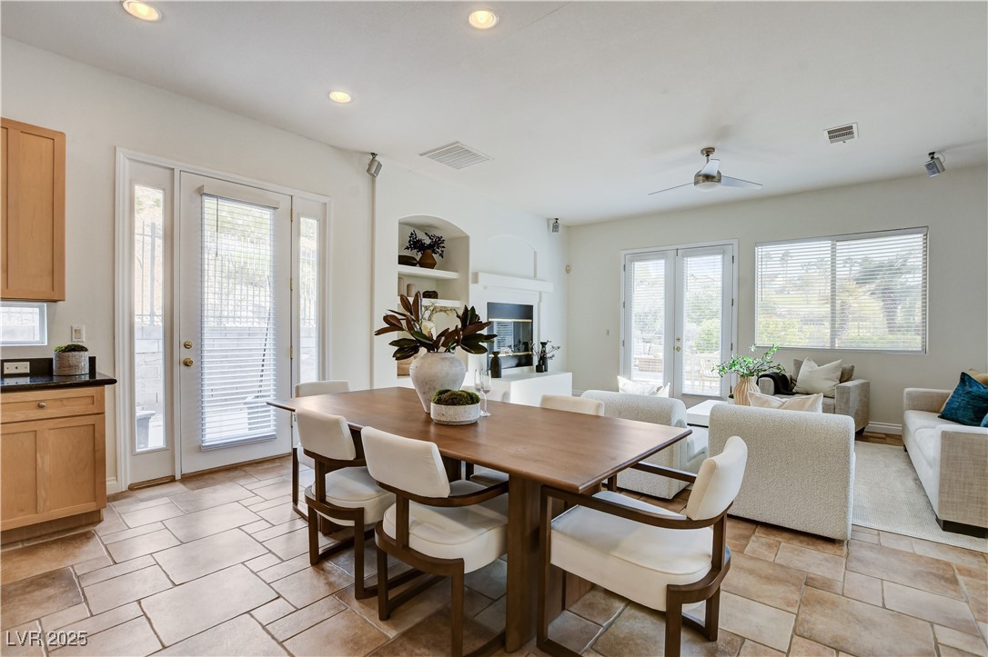 Henderson, Nevada, 89052, United States, 5 Bedrooms Bedrooms, ,4 BathroomsBathrooms,Residential,For Sale,1989374