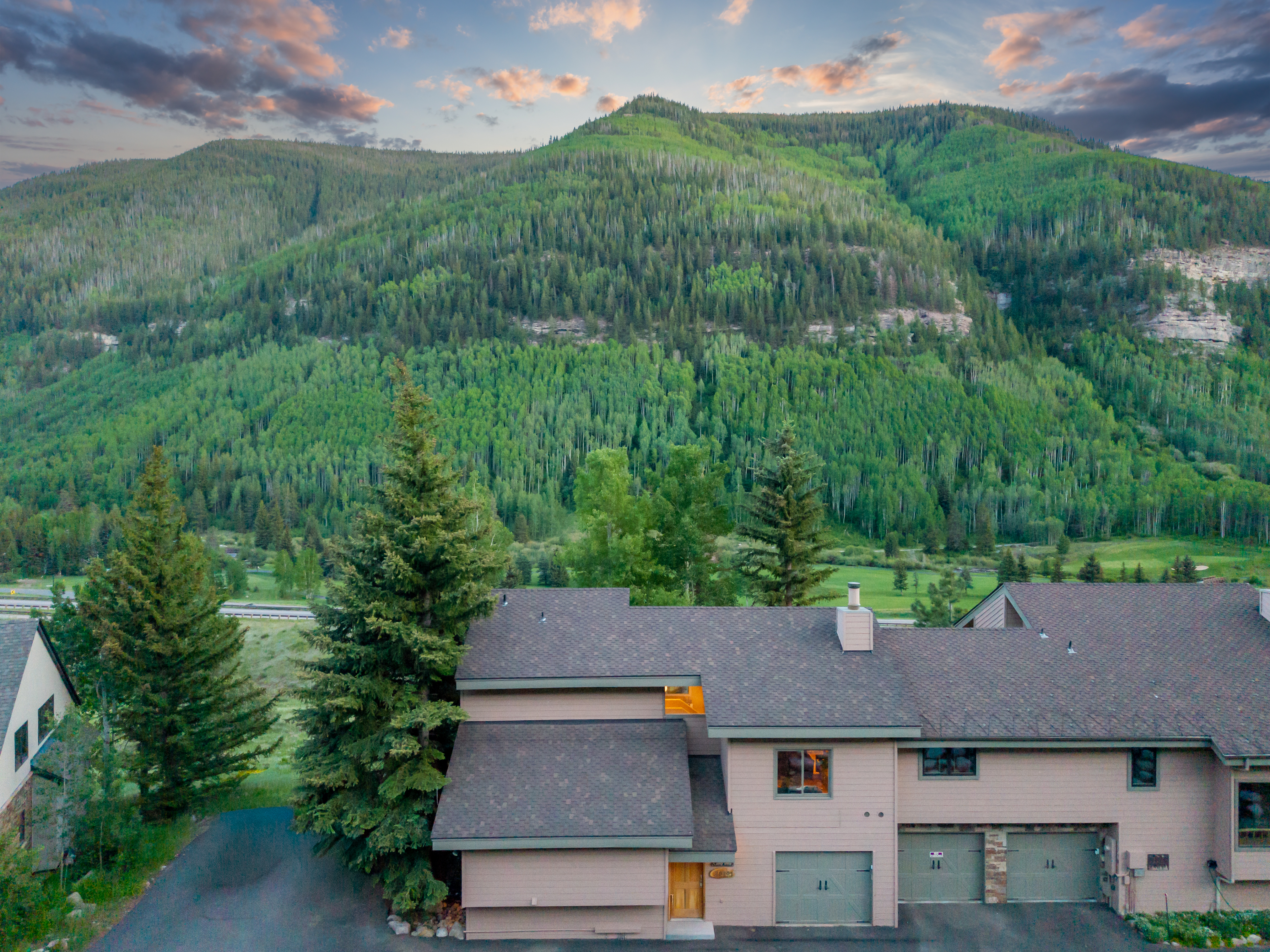  Spacious Homesite In One of Vail